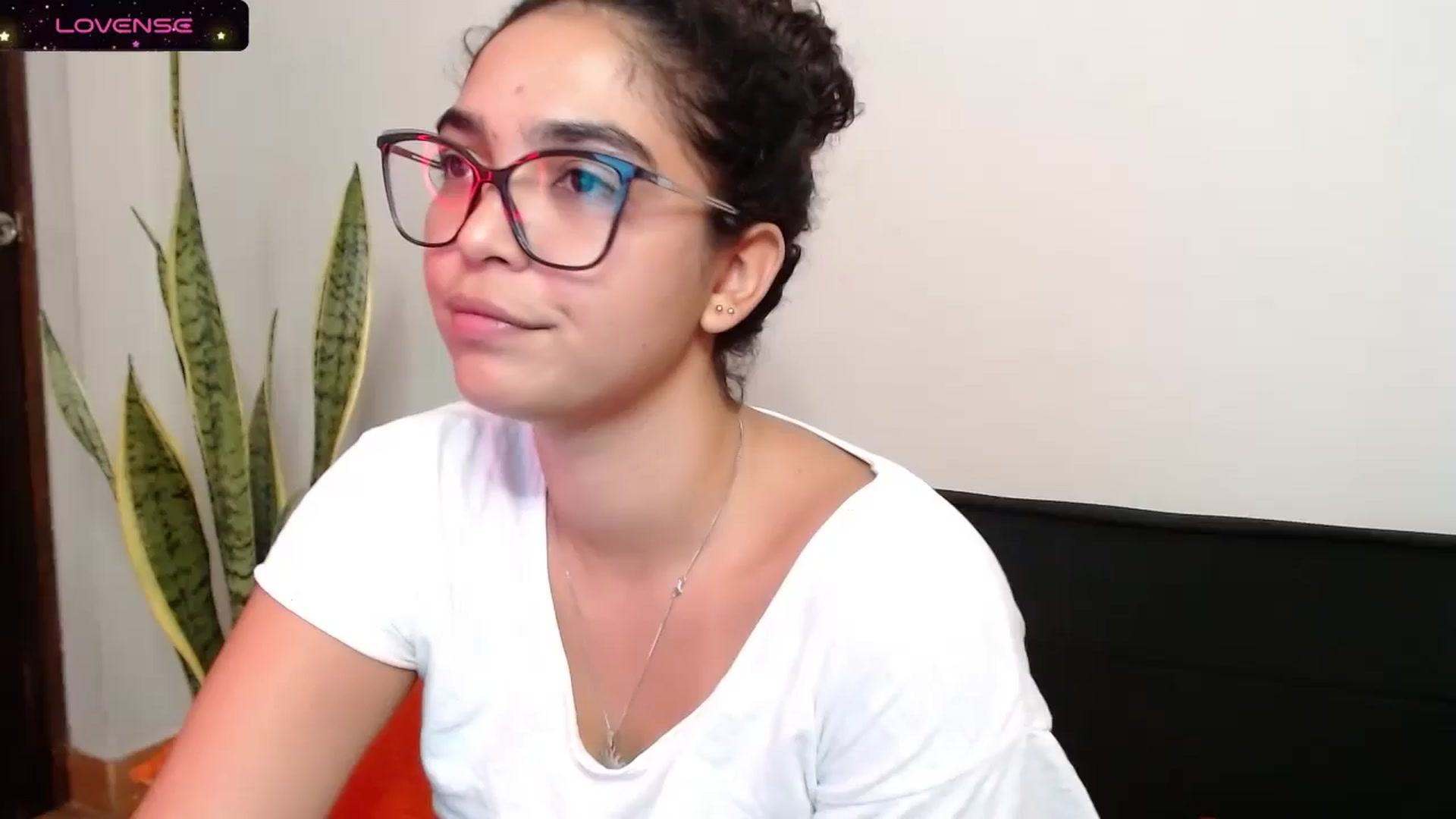 Gallery image thumbnail from Ariagaleo's myfreecams stream on, 11/13/2023, 06:12 image 12 of 20
