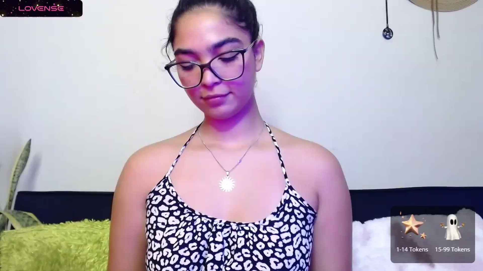 Gallery image thumbnail from Ariagaleo's myfreecams stream on, 11/24/2023, 18:16 image 1 of 20