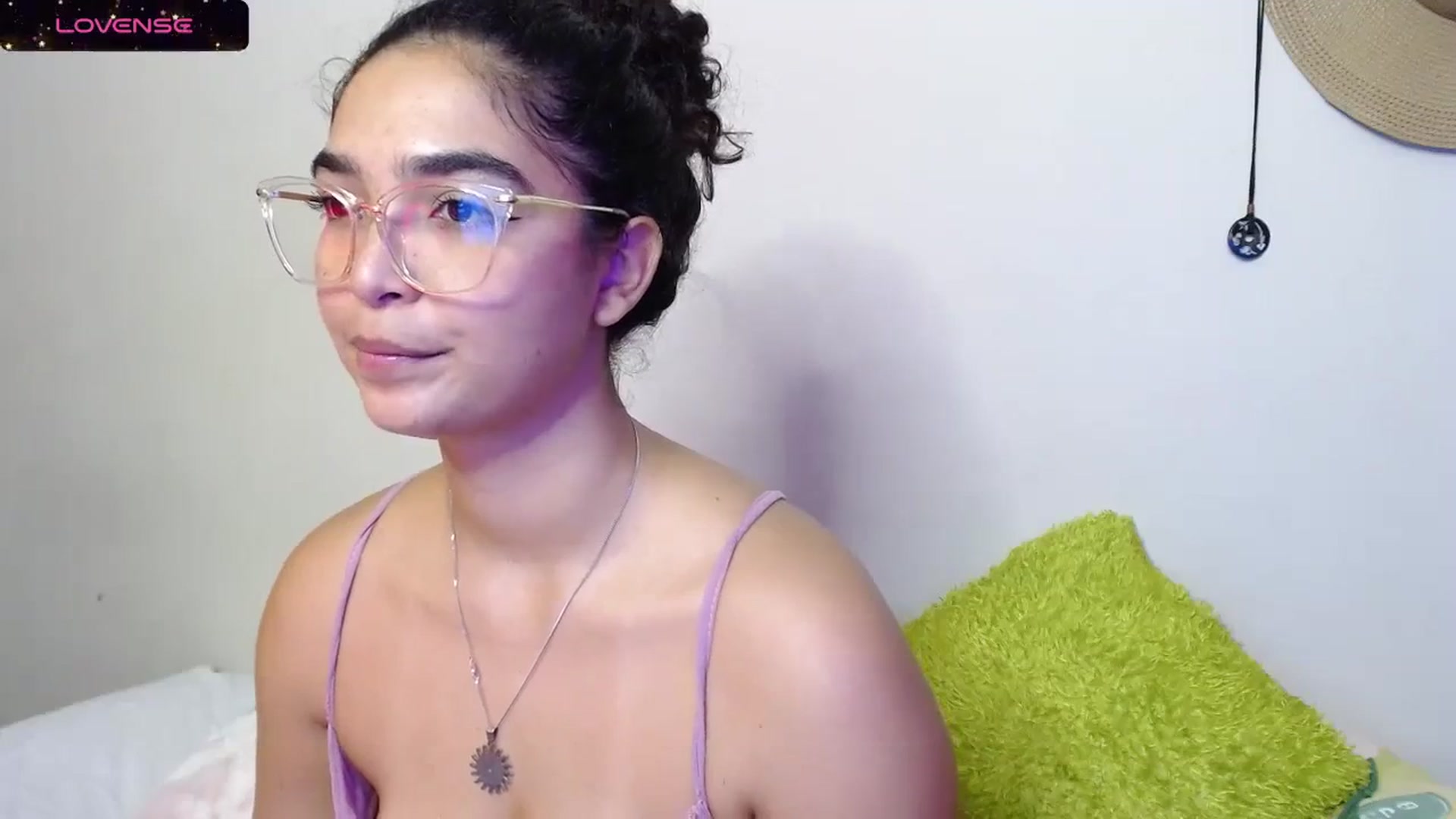 Gallery image thumbnail from Ariagaleo's myfreecams stream on, 11/26/2023, 19:23 image 15 of 20