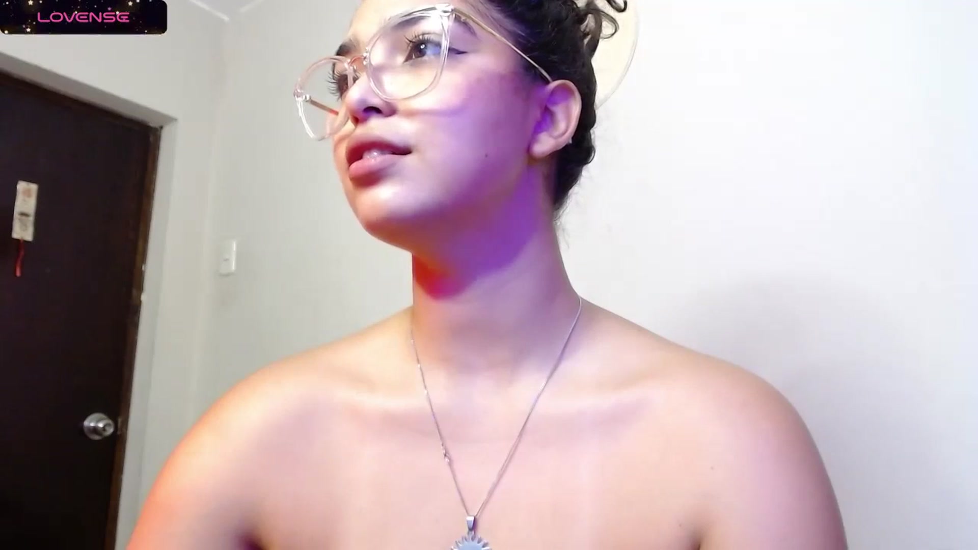 Gallery image thumbnail from Ariagaleo's myfreecams stream on, 11/26/2023, 19:23 image 6 of 20