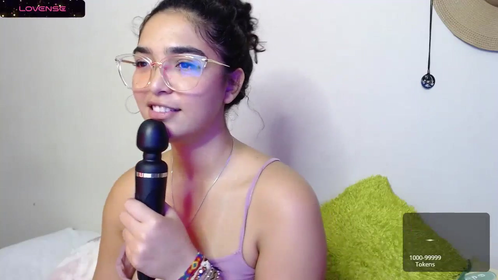 Gallery image thumbnail from Ariagaleo's myfreecams stream on, 11/26/2023, 19:23 image 13 of 20