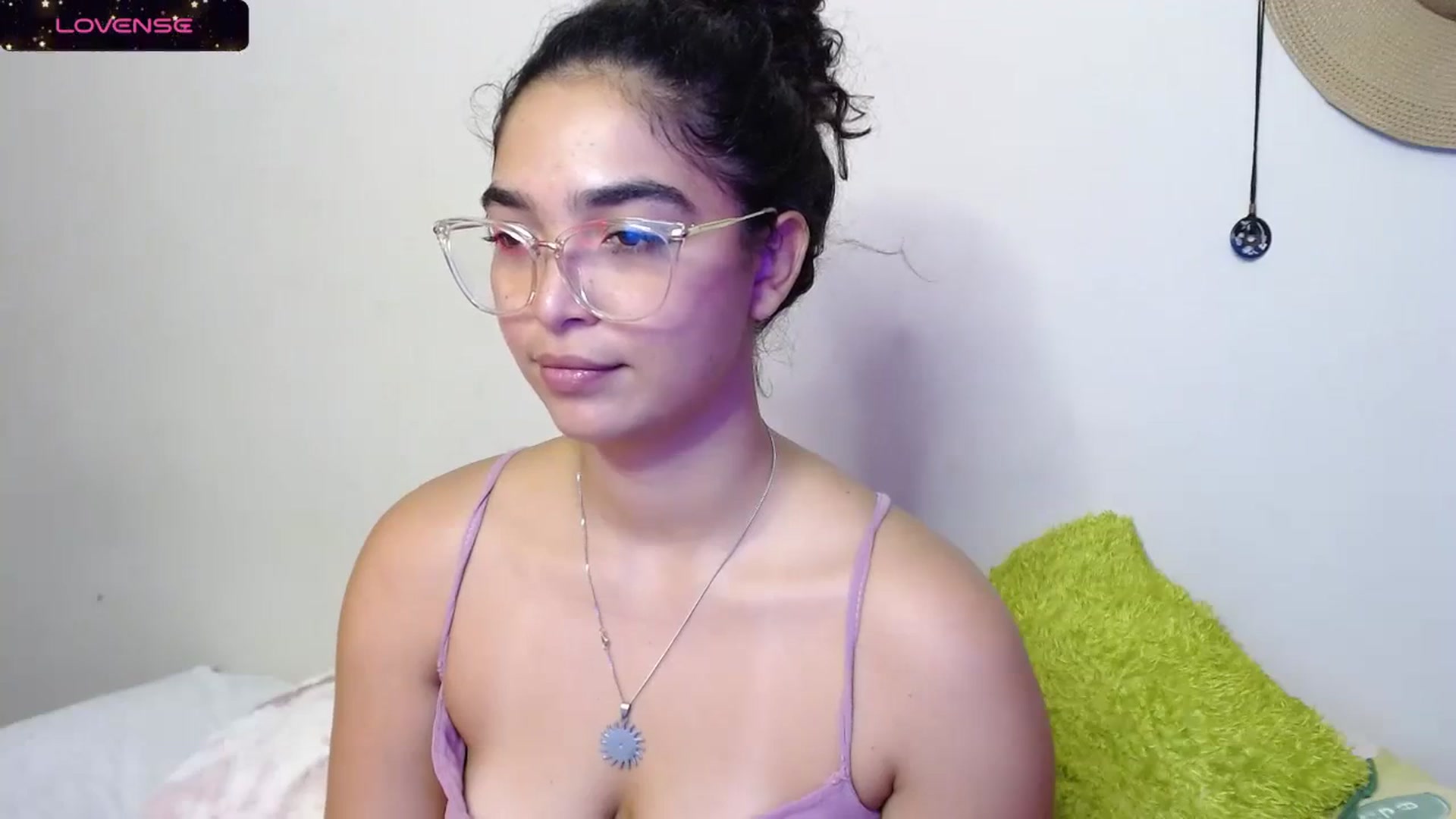Gallery image thumbnail from Ariagaleo's myfreecams stream on, 11/26/2023, 19:23 image 16 of 20
