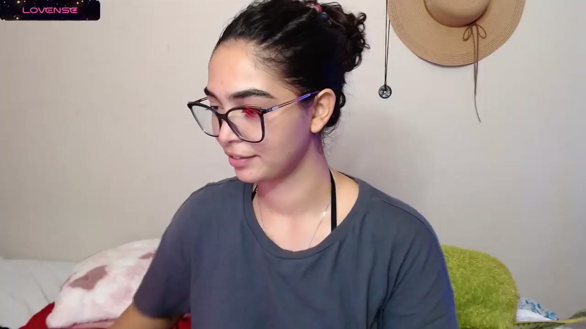 Gallery image thumbnail from Ariagaleo's myfreecams stream on, 11/29/2023, 20:38 image 19 of 20