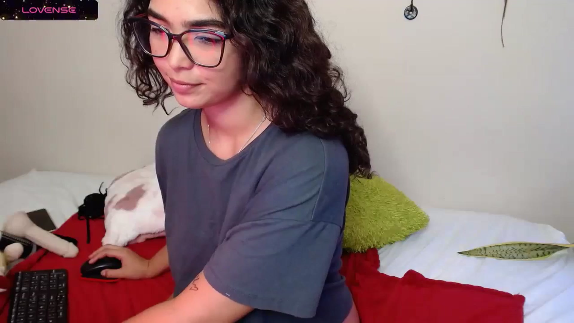 Gallery image thumbnail from Ariagaleo's myfreecams stream on, 11/29/2023, 20:38 image 4 of 20