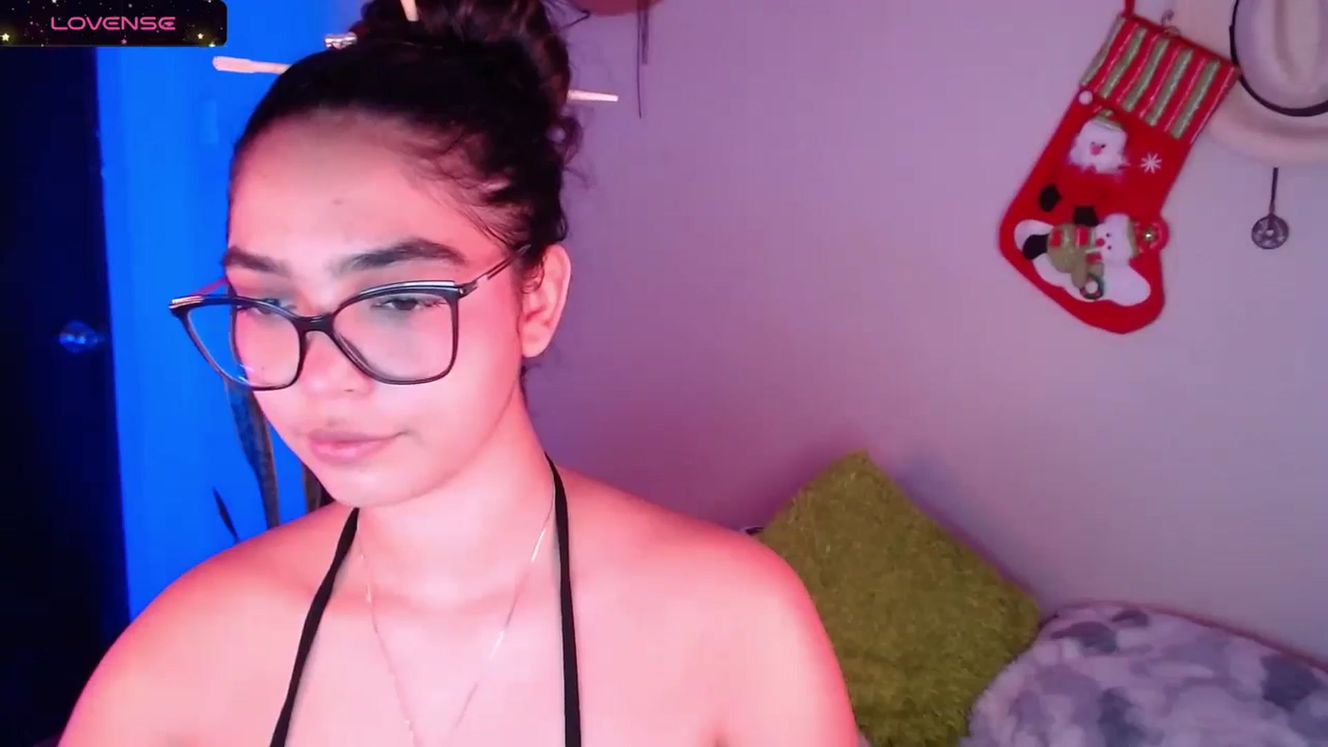Gallery image thumbnail from Ariagaleo's myfreecams stream on, 12/20/2023, 19:56 image 11 of 20