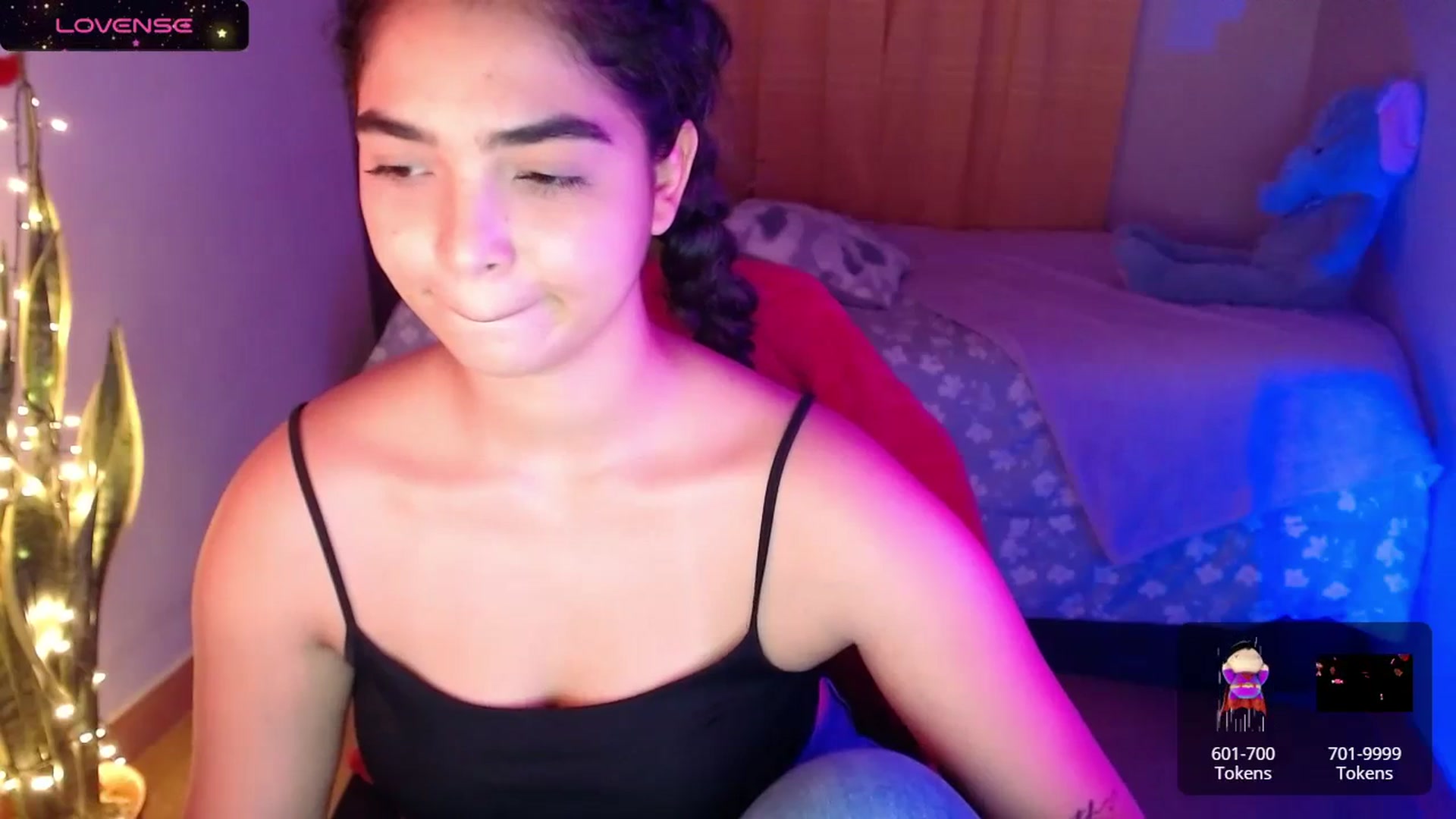 Gallery image thumbnail from Ariagaleo's myfreecams stream on, 12/28/2023, 21:14 image 13 of 20