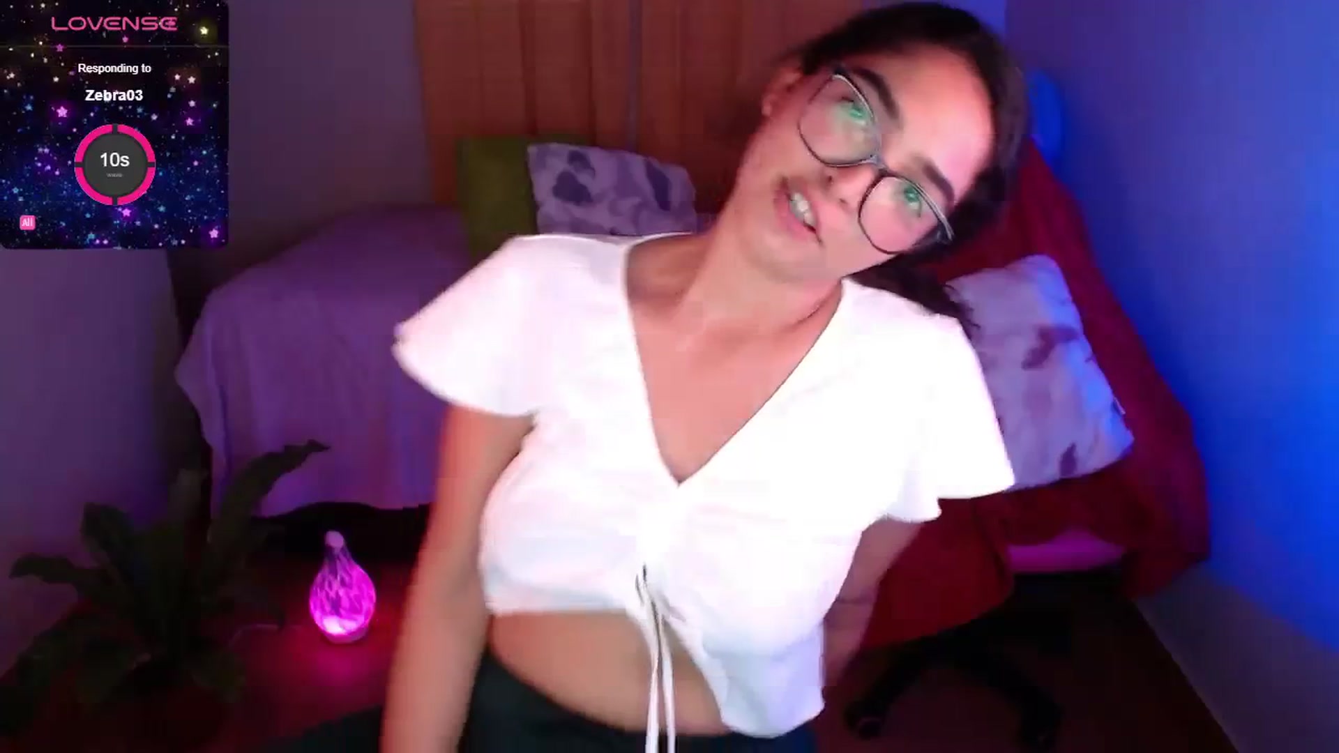 Gallery image thumbnail from Ariagaleo's myfreecams stream on, 01/05/2024, 24:01 image 19 of 20