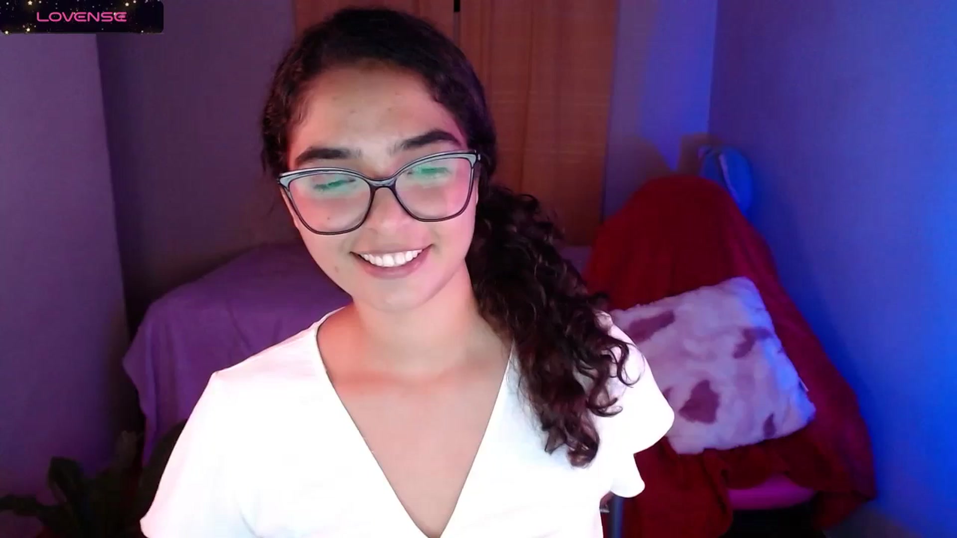 Gallery image thumbnail from Ariagaleo's myfreecams stream on, 01/05/2024, 24:01 image 14 of 20