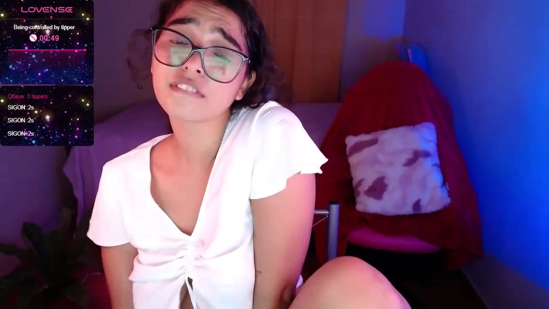 Gallery image thumbnail from Ariagaleo's myfreecams stream on, 01/05/2024, 24:01 image 4 of 20