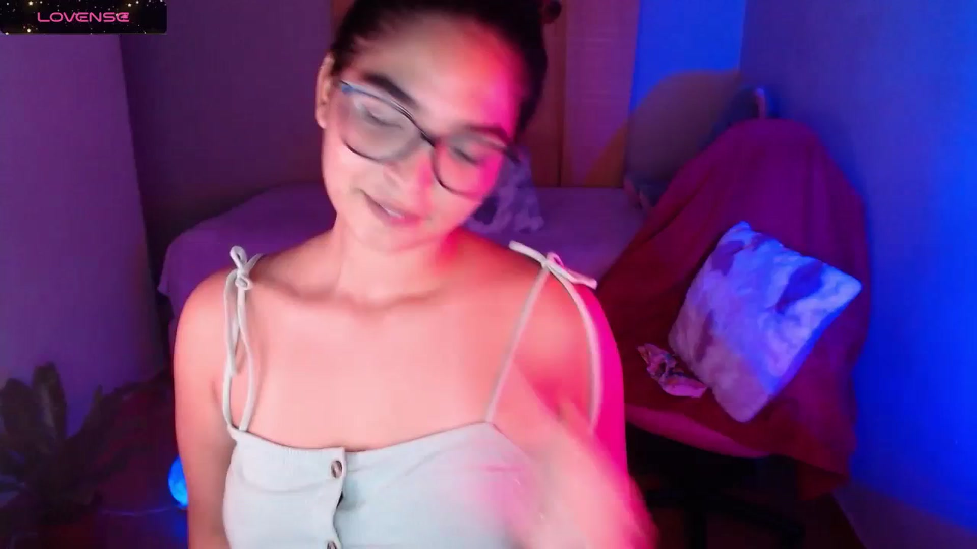 Gallery image thumbnail from Ariagaleo's myfreecams stream on, 01/06/2024, 21:05 image 6 of 20