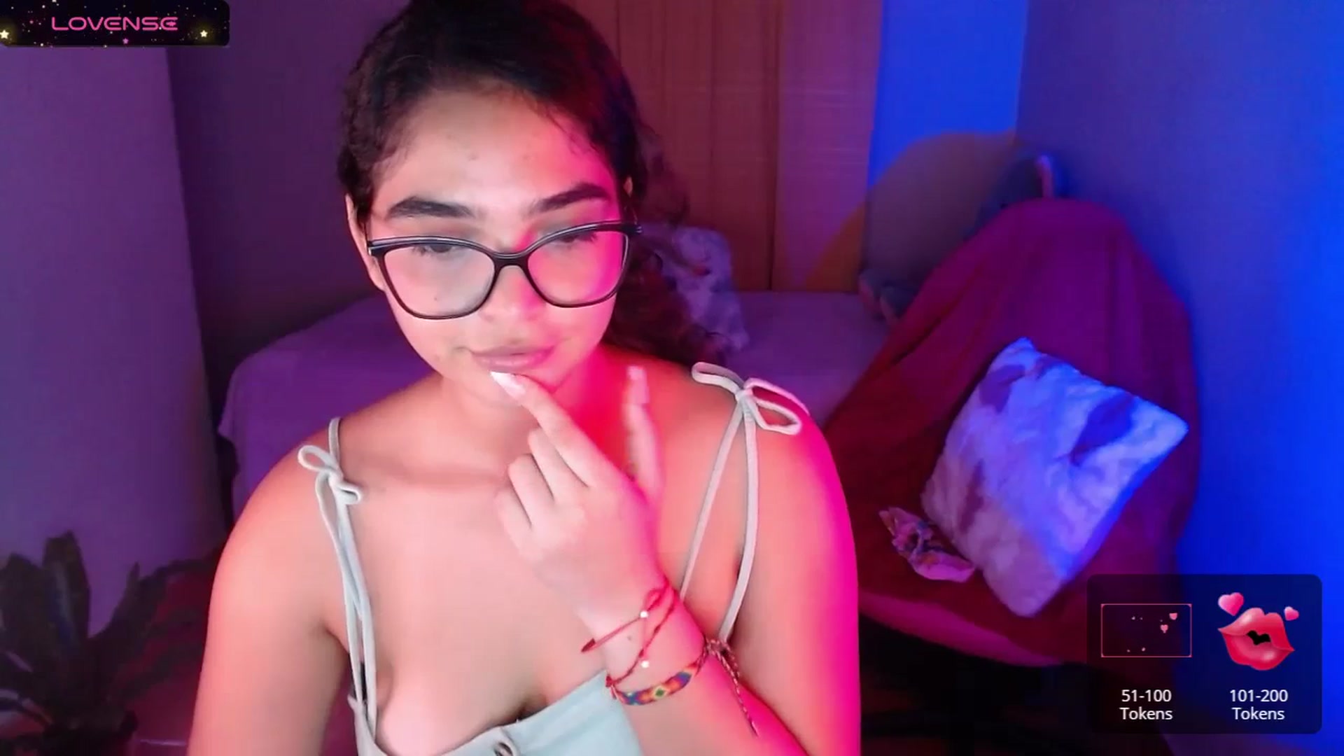 Gallery image thumbnail from Ariagaleo's myfreecams stream on, 01/06/2024, 21:05 image 5 of 20