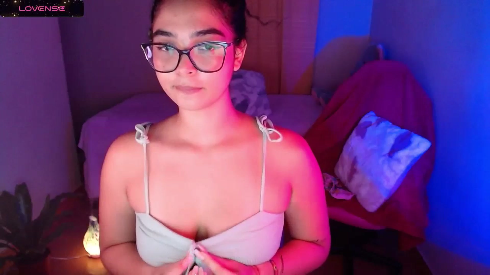 Gallery image thumbnail from Ariagaleo's myfreecams stream on, 01/06/2024, 21:05 image 9 of 20