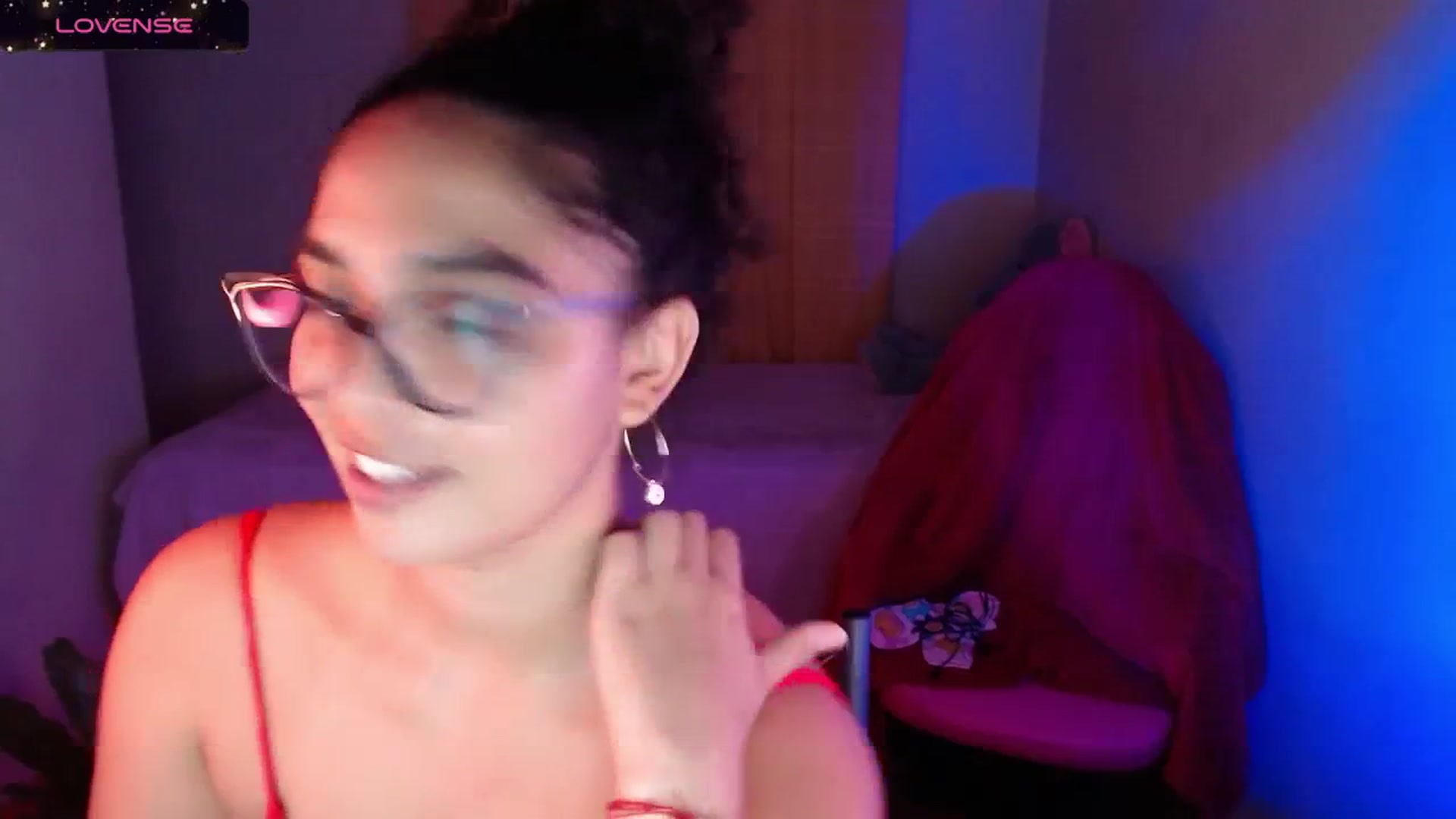 Gallery image thumbnail from Ariagaleo's myfreecams stream on, 01/15/2024, 22:47 image 15 of 20