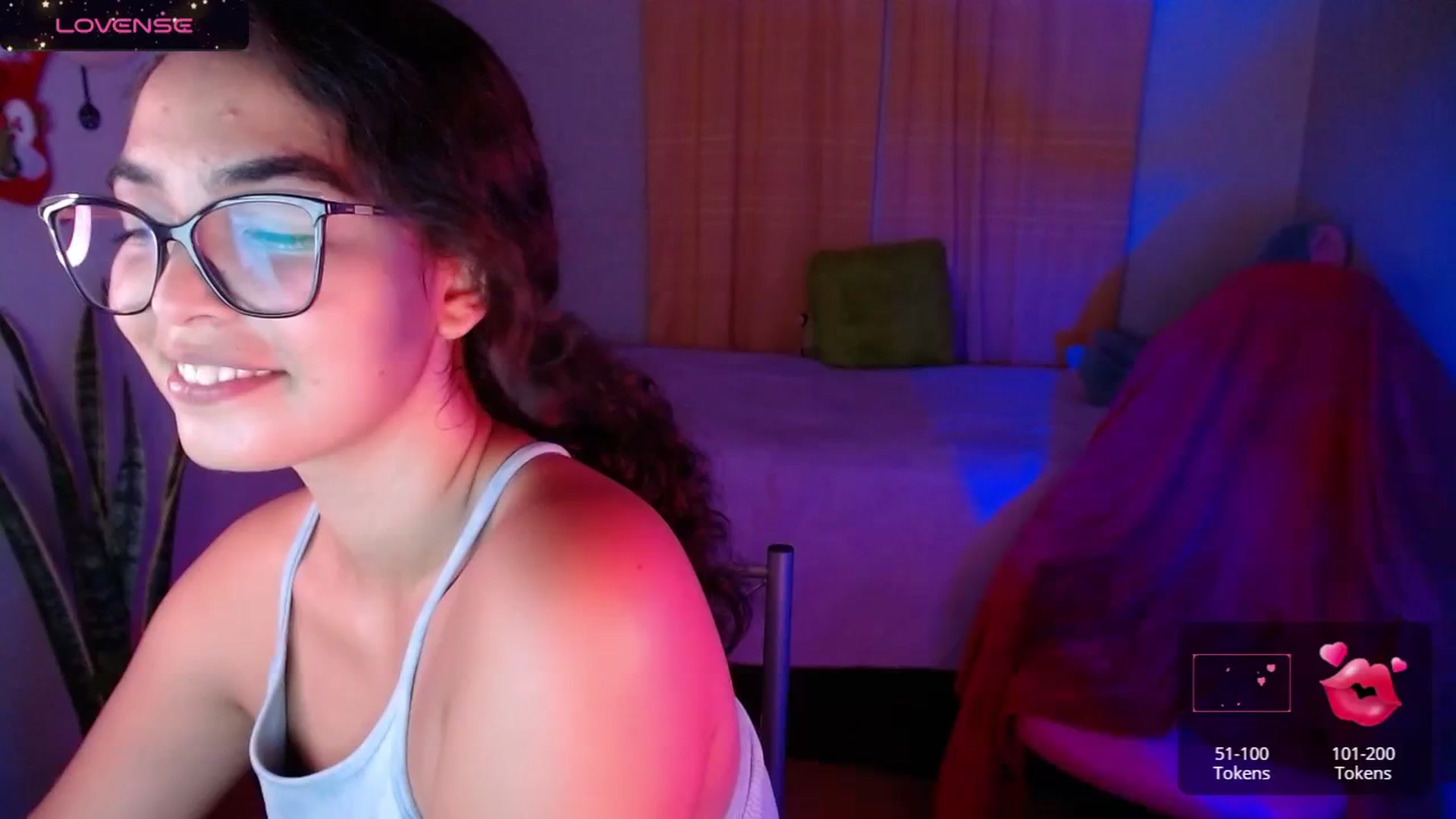 Gallery image thumbnail from Ariagaleo's myfreecams stream on, 01/17/2024, 24:23 image 12 of 20