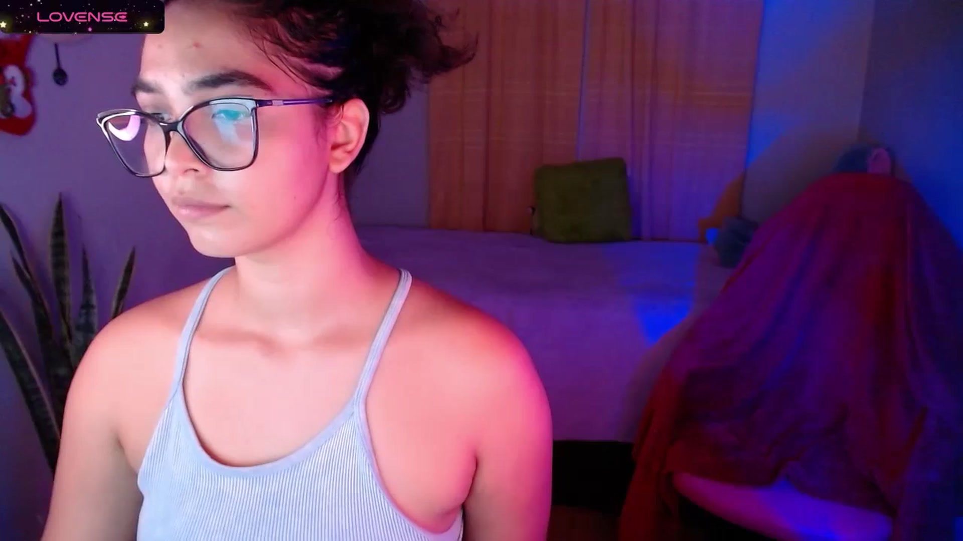 Gallery image thumbnail from Ariagaleo's myfreecams stream on, 01/17/2024, 24:23 image 15 of 20