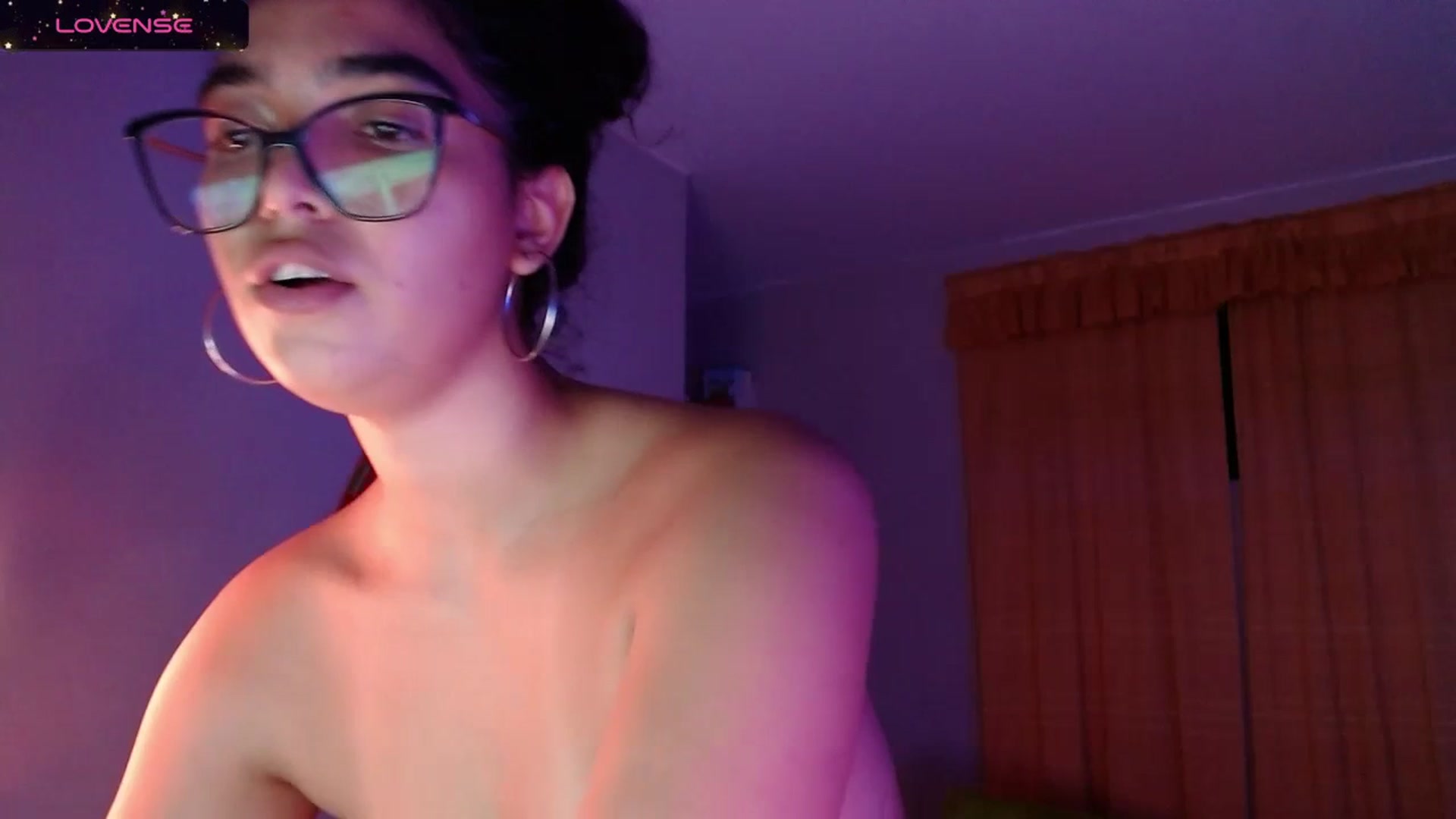 Gallery image thumbnail from Ariagaleo's myfreecams stream on, 01/19/2024, 24:41 image 14 of 20