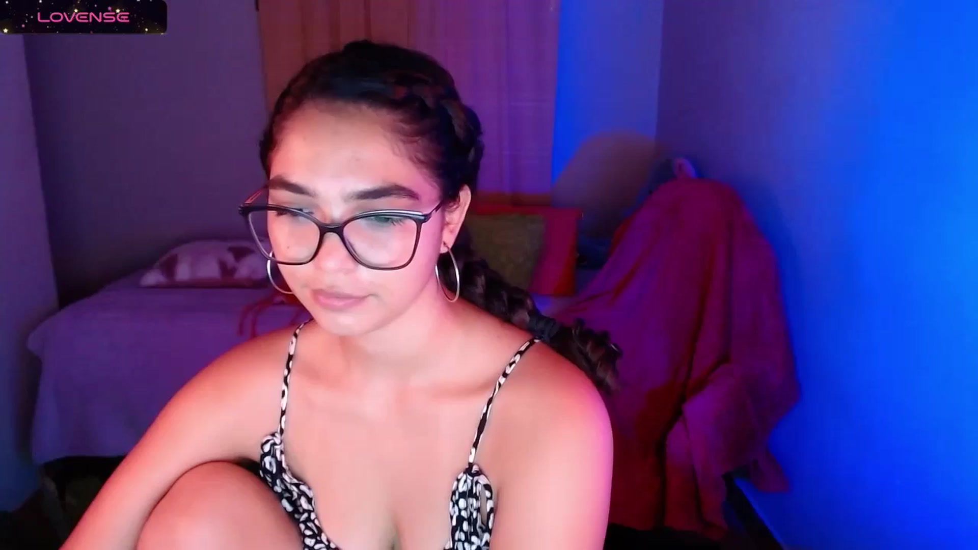 Gallery image thumbnail from Ariagaleo's myfreecams stream on, 01/20/2024, 19:38 image 3 of 20