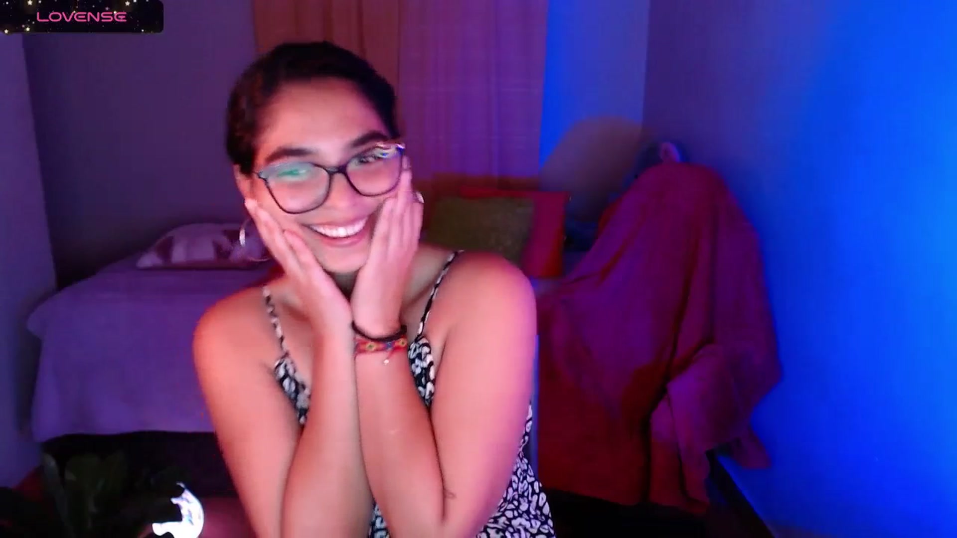 Gallery image thumbnail from Ariagaleo's myfreecams stream on, 01/20/2024, 19:38 image 9 of 20