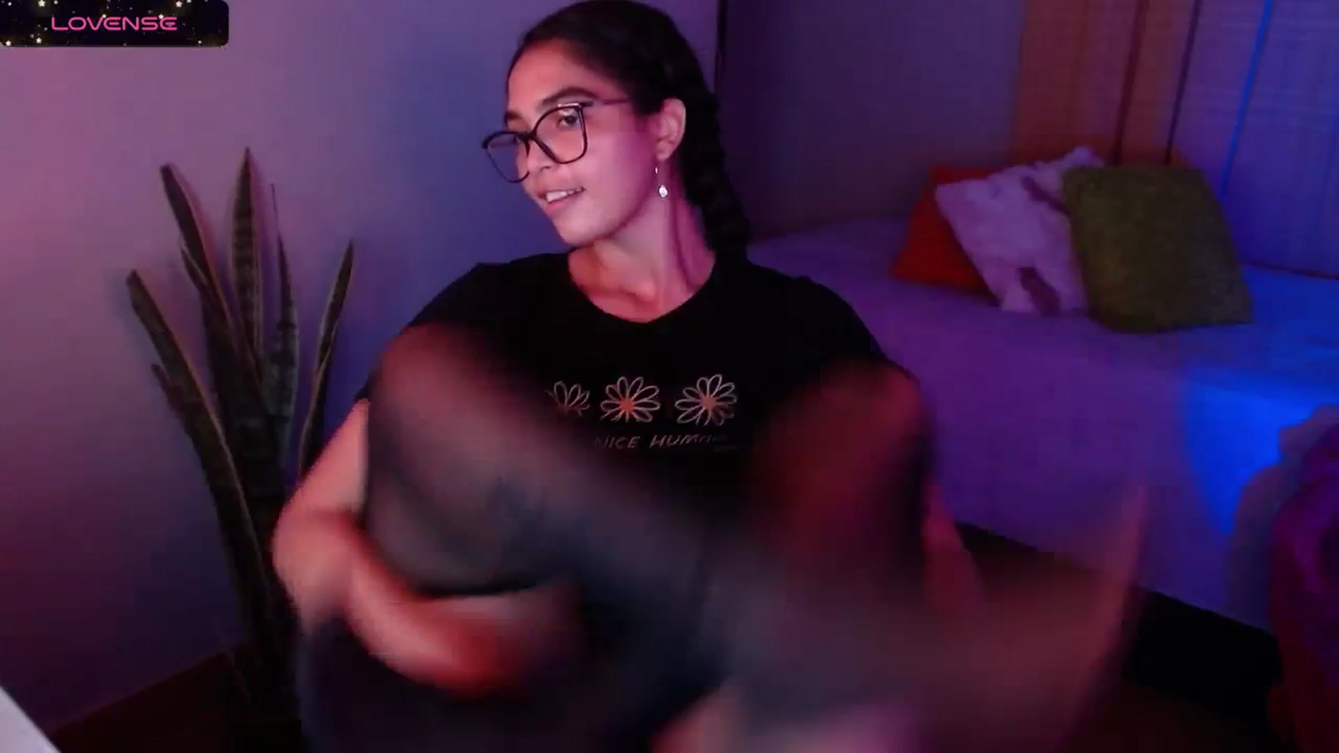 Gallery image thumbnail from Ariagaleo's myfreecams stream on, 01/22/2024, 23:41 image 18 of 20