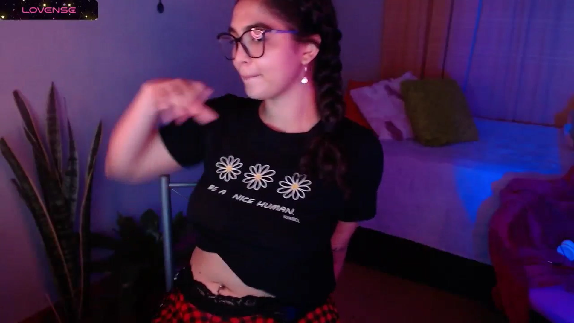 Gallery image thumbnail from Ariagaleo's myfreecams stream on, 01/22/2024, 23:41 image 2 of 20