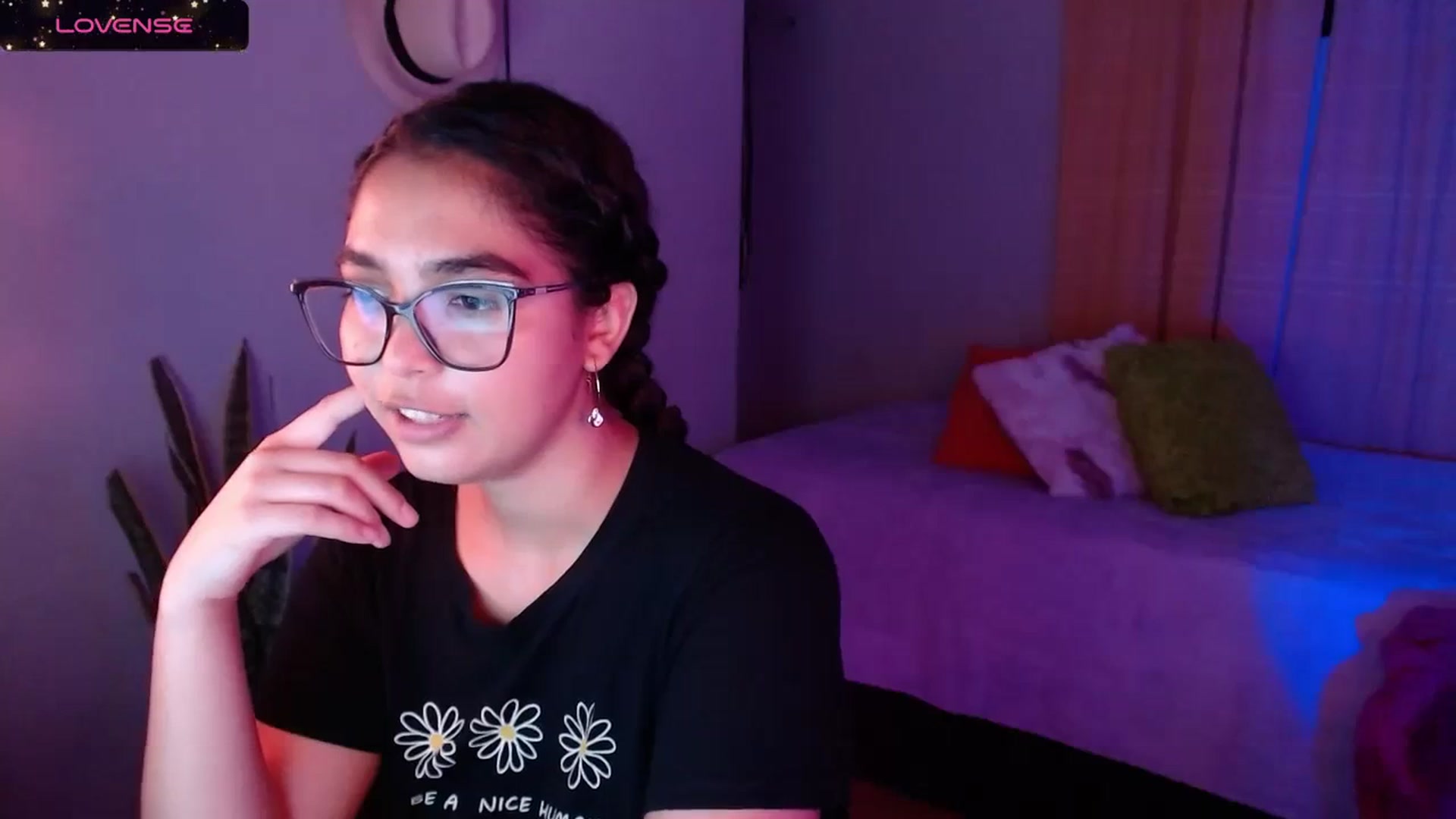 Gallery image thumbnail from Ariagaleo's myfreecams stream on, 01/22/2024, 23:41 image 9 of 20