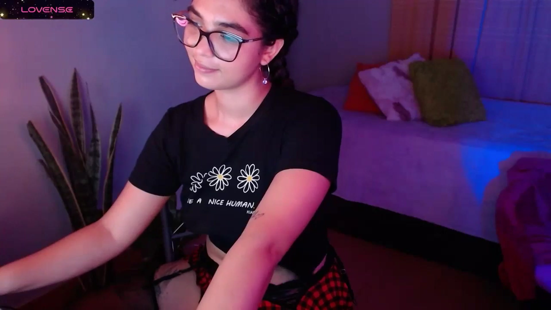 Gallery image thumbnail from Ariagaleo's myfreecams stream on, 01/22/2024, 23:41 image 13 of 20