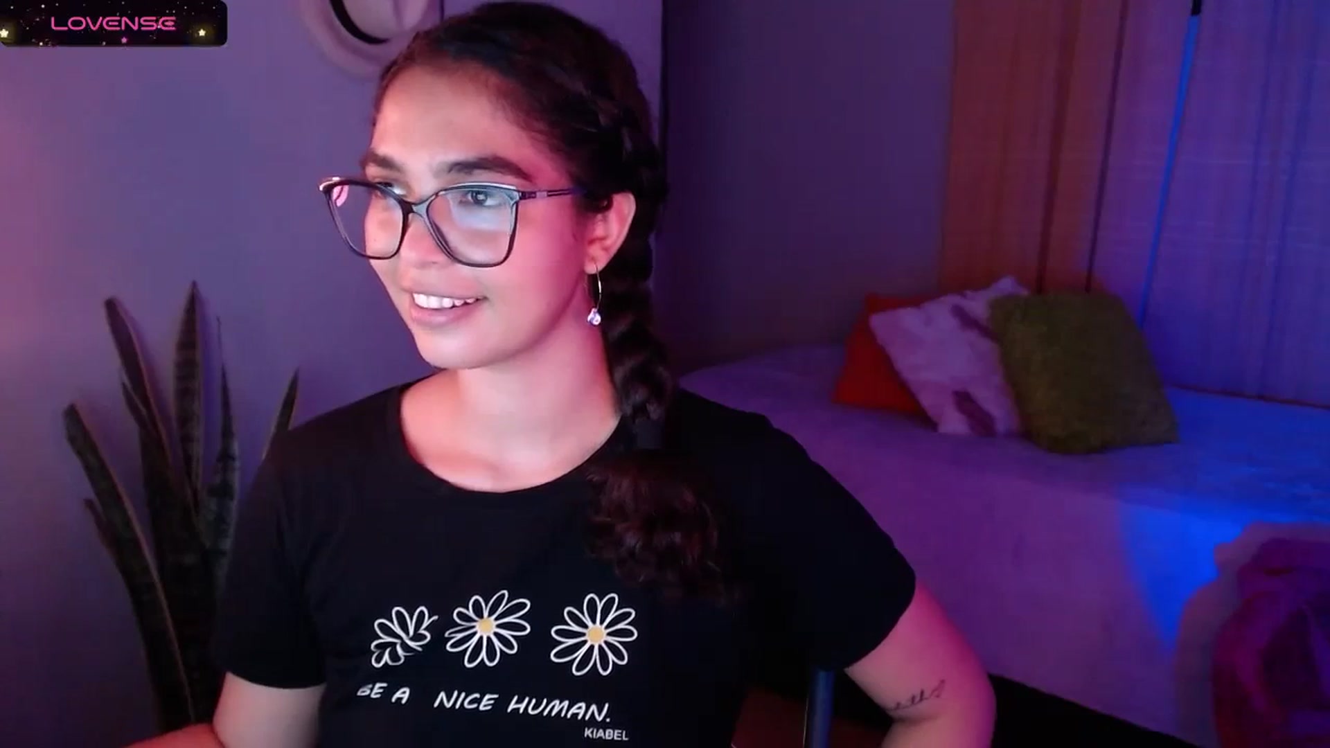 Gallery image thumbnail from Ariagaleo's myfreecams stream on, 01/22/2024, 23:41 image 14 of 20