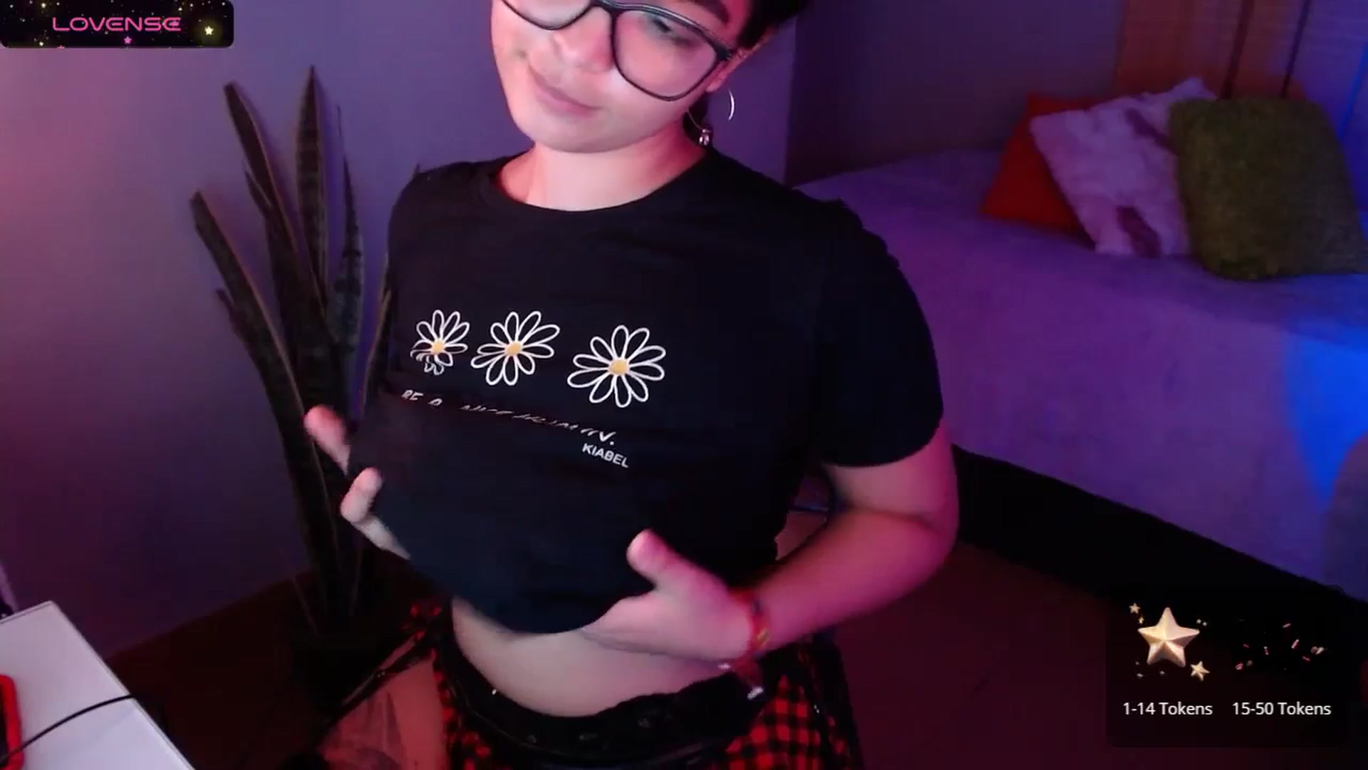 Gallery image thumbnail from Ariagaleo's myfreecams stream on, 01/23/2024, 24:14 image 2 of 20