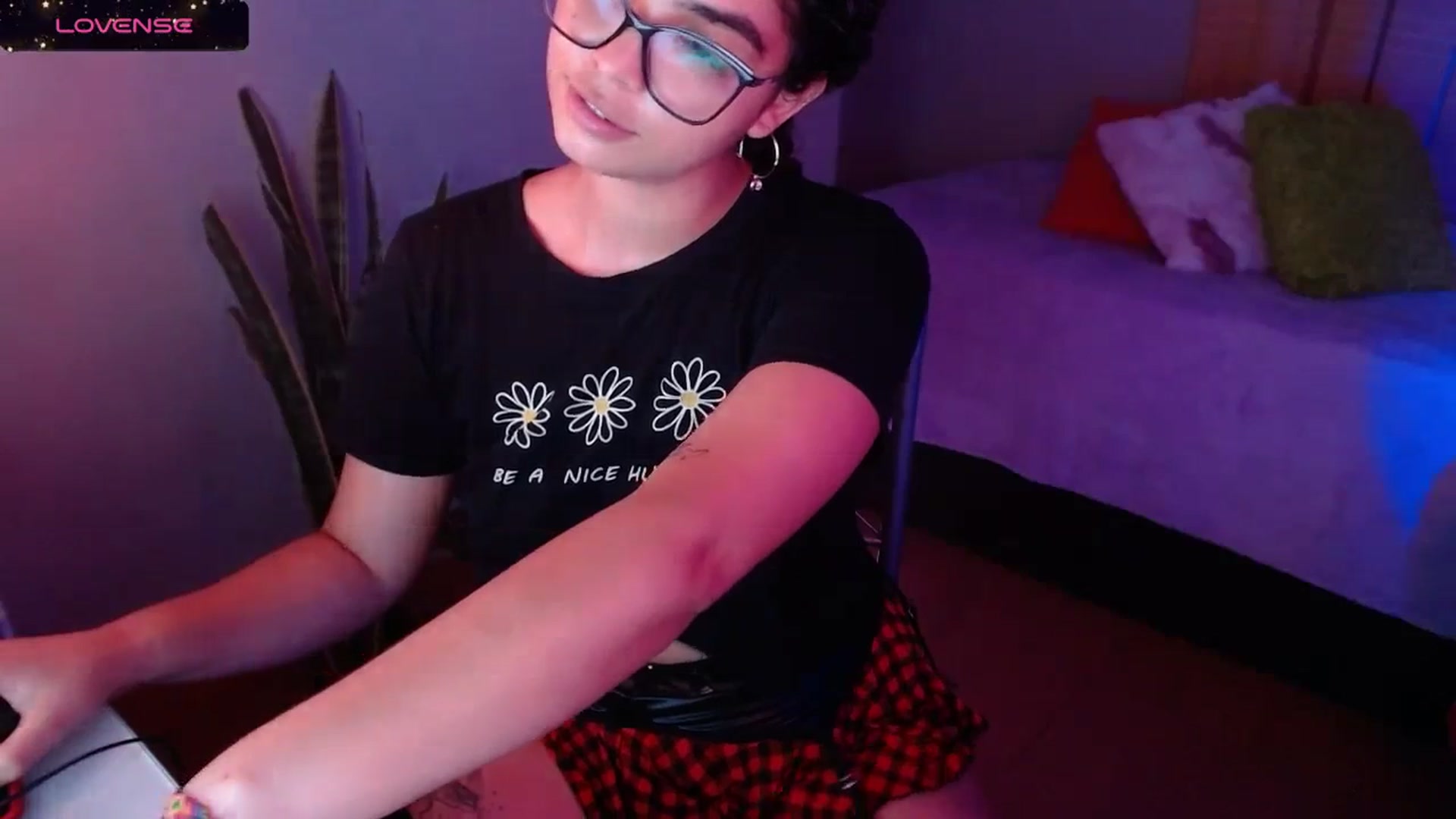 Gallery image thumbnail from Ariagaleo's myfreecams stream on, 01/23/2024, 24:14 image 6 of 20