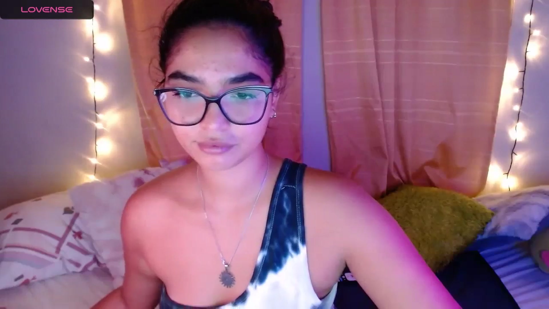 Gallery image thumbnail from Ariagaleo's myfreecams stream on, 04/05/2024, 17:05 image 20 of 20