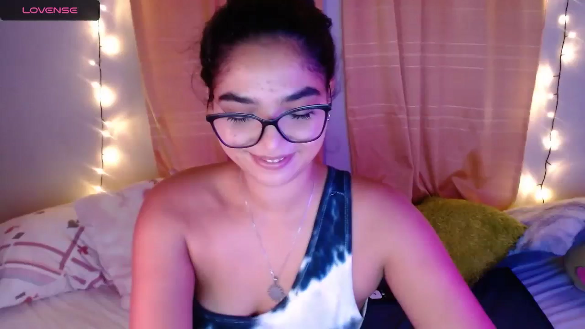 Gallery image thumbnail from Ariagaleo's myfreecams stream on, 04/05/2024, 17:05 image 18 of 20