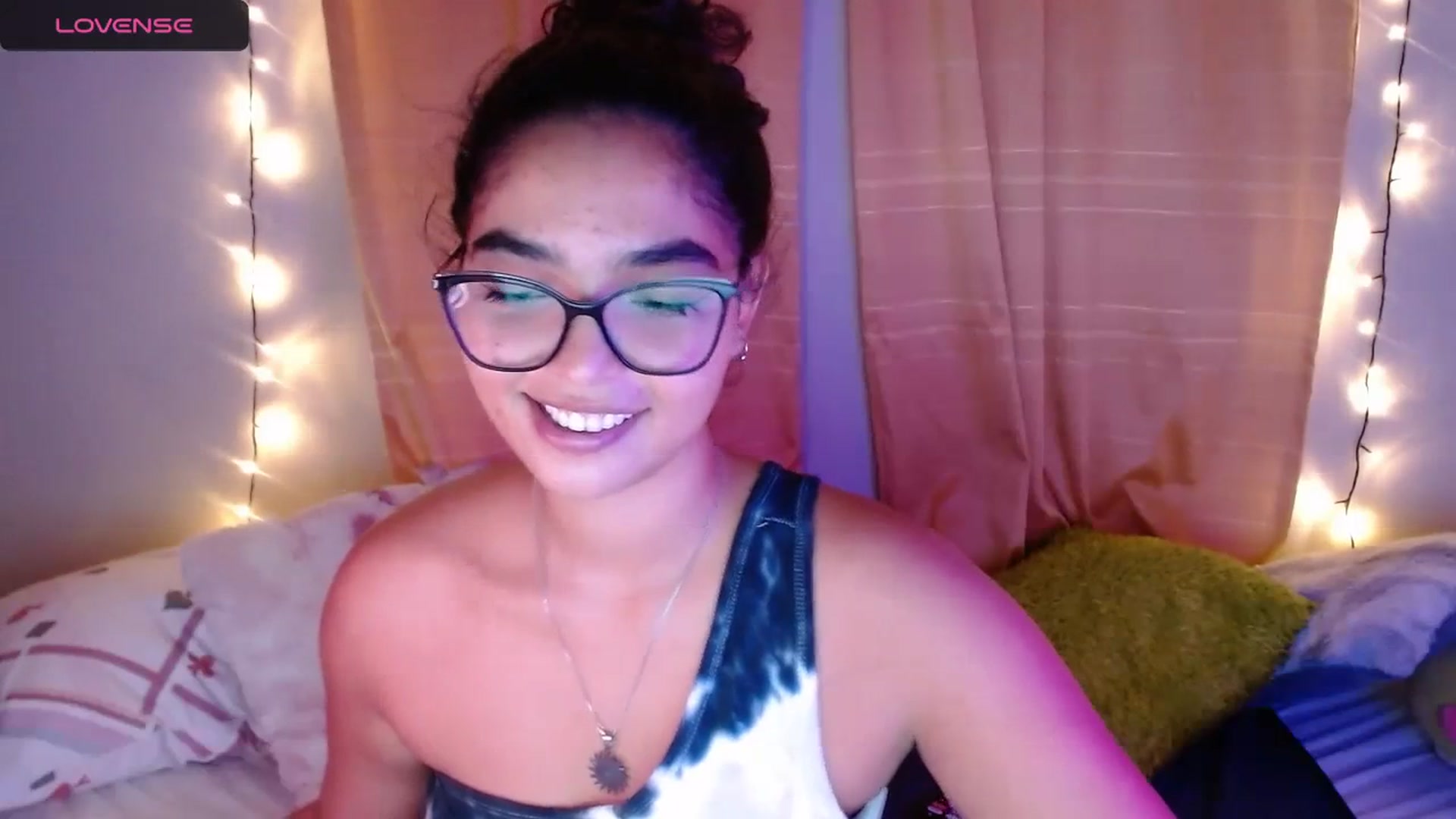 Gallery image thumbnail from Ariagaleo's myfreecams stream on, 04/05/2024, 17:05 image 10 of 20