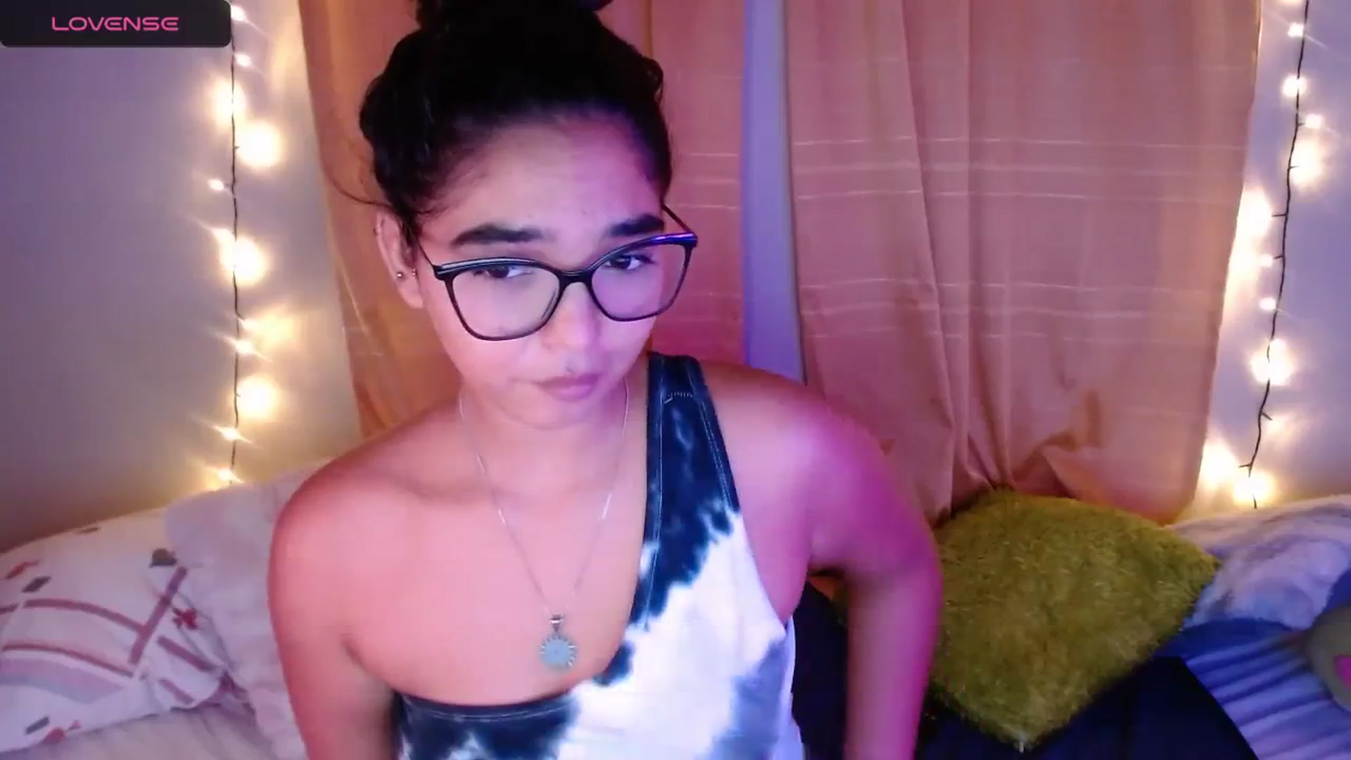 Gallery image thumbnail from Ariagaleo's myfreecams stream on, 04/05/2024, 17:05 image 6 of 20