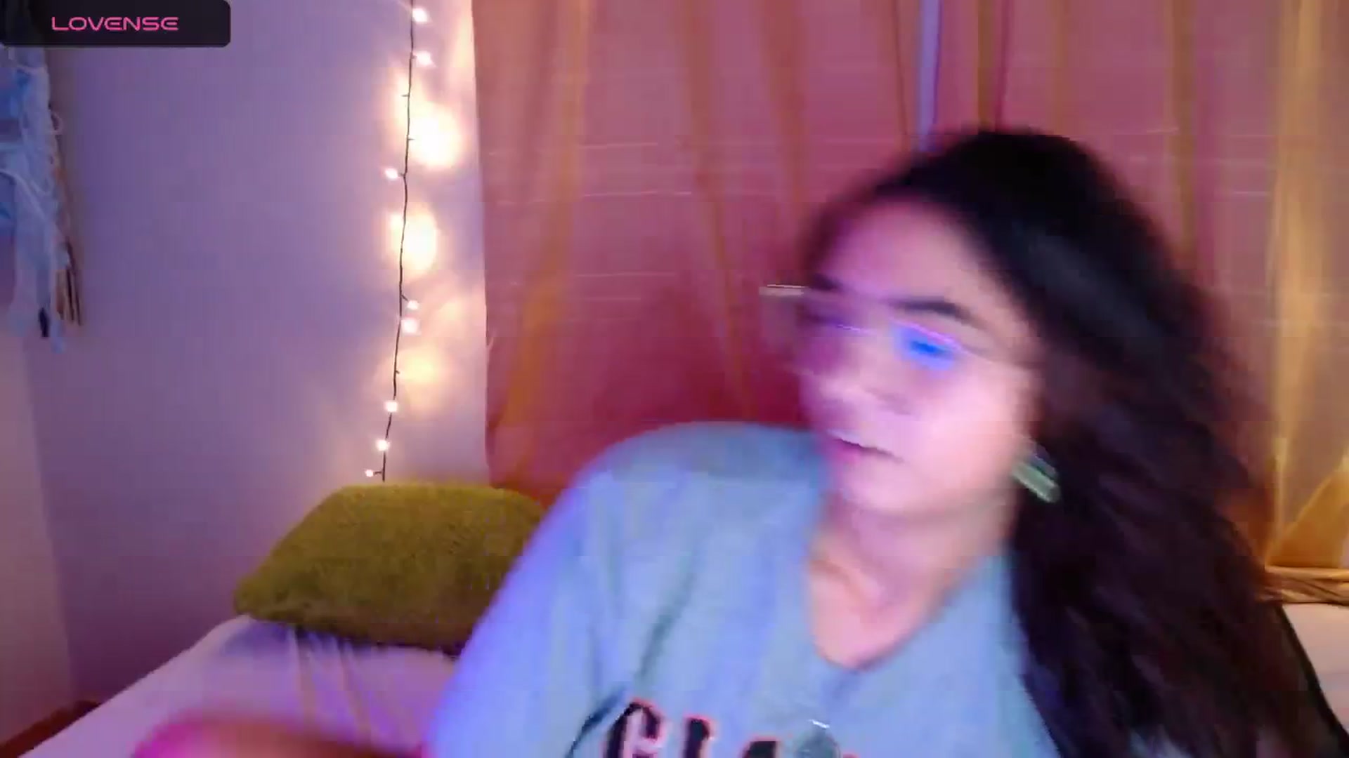 Gallery image thumbnail from Ariagaleo's myfreecams stream on, 04/08/2024, 24:23 image 10 of 20