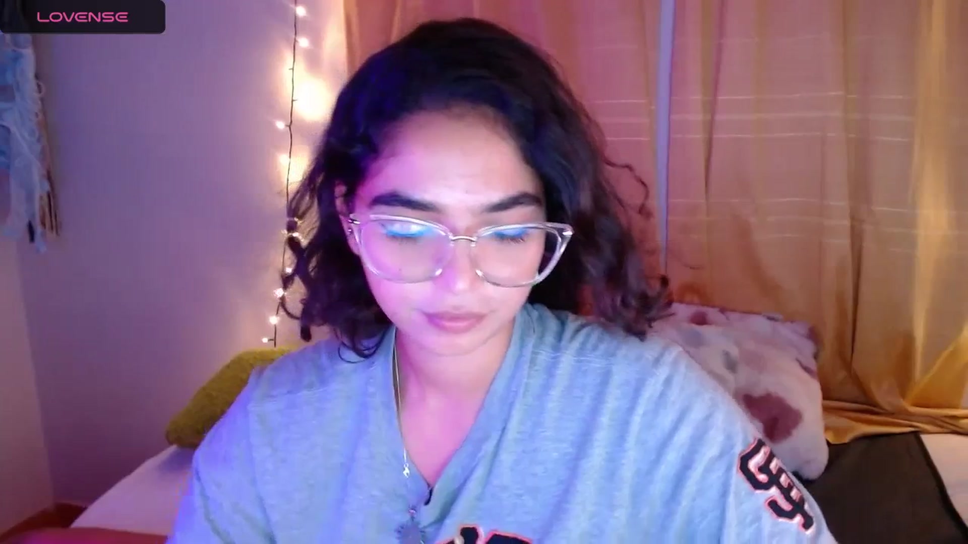 Gallery image thumbnail from Ariagaleo's myfreecams stream on, 04/08/2024, 24:23 image 18 of 20