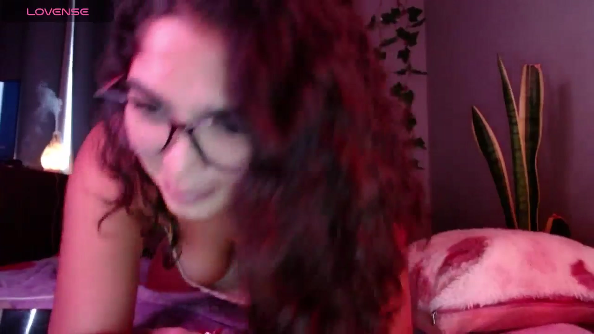 Gallery image thumbnail from Ariagaleo's myfreecams stream on, 05/05/2024, 22:54 image 4 of 20