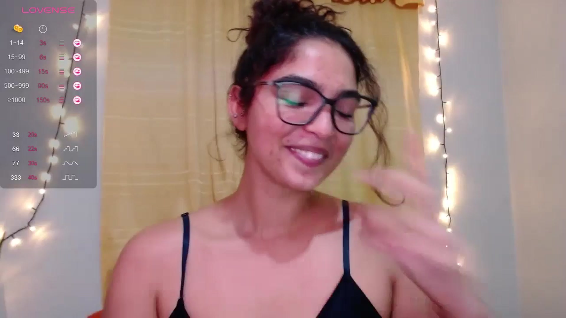 Gallery image thumbnail from Ariagaleo's myfreecams stream on, 05/16/2024, 22:18 image 10 of 20