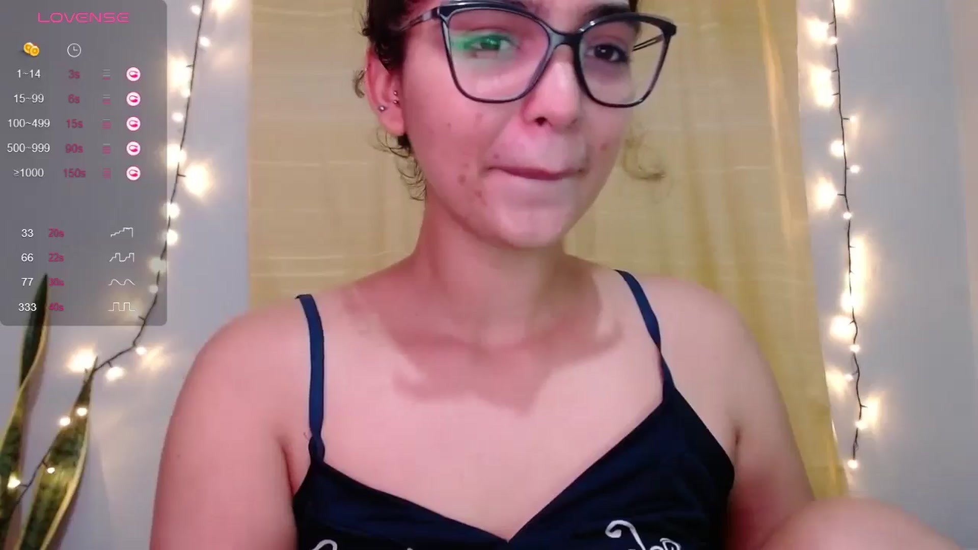 Gallery image thumbnail from Ariagaleo's myfreecams stream on, 05/16/2024, 22:18 image 14 of 20