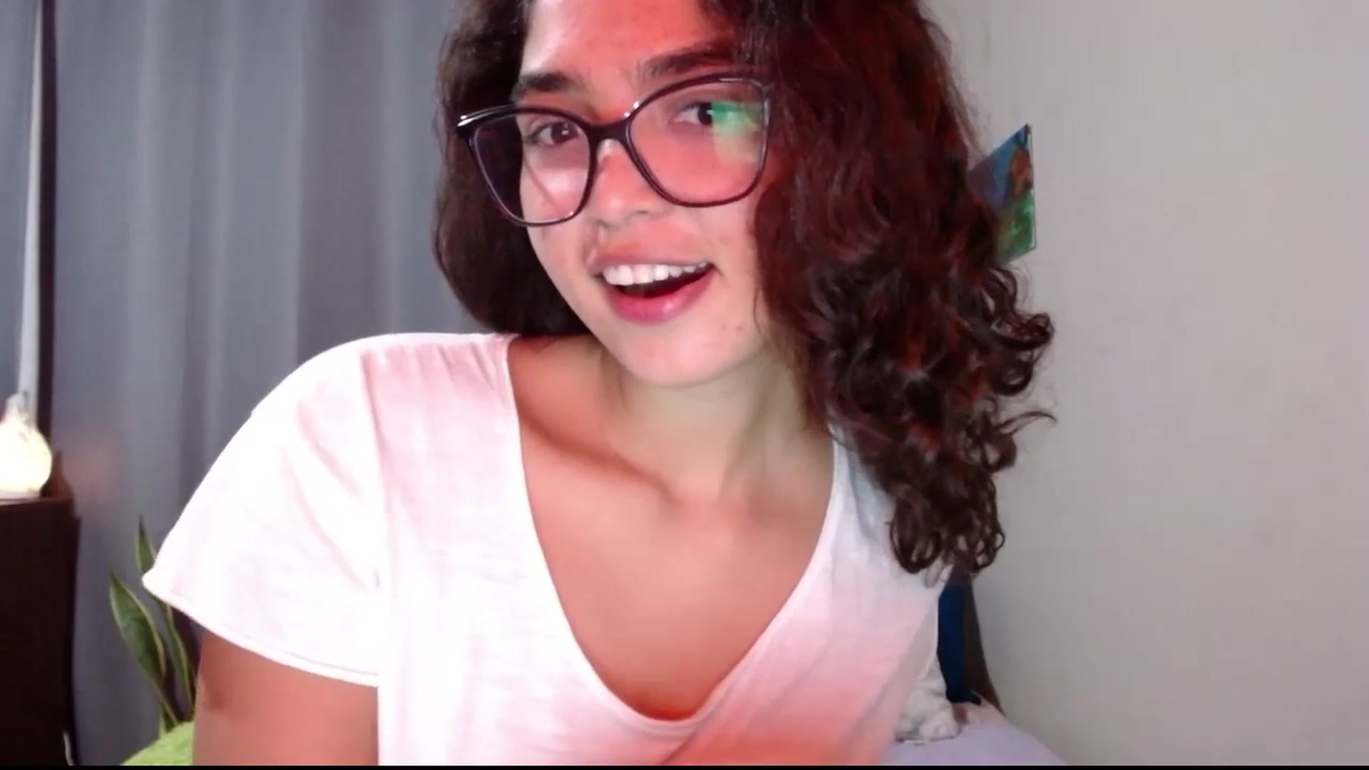Gallery image thumbnail from Ariagaleo's myfreecams stream on, 05/20/2024, 01:44 image 12 of 20