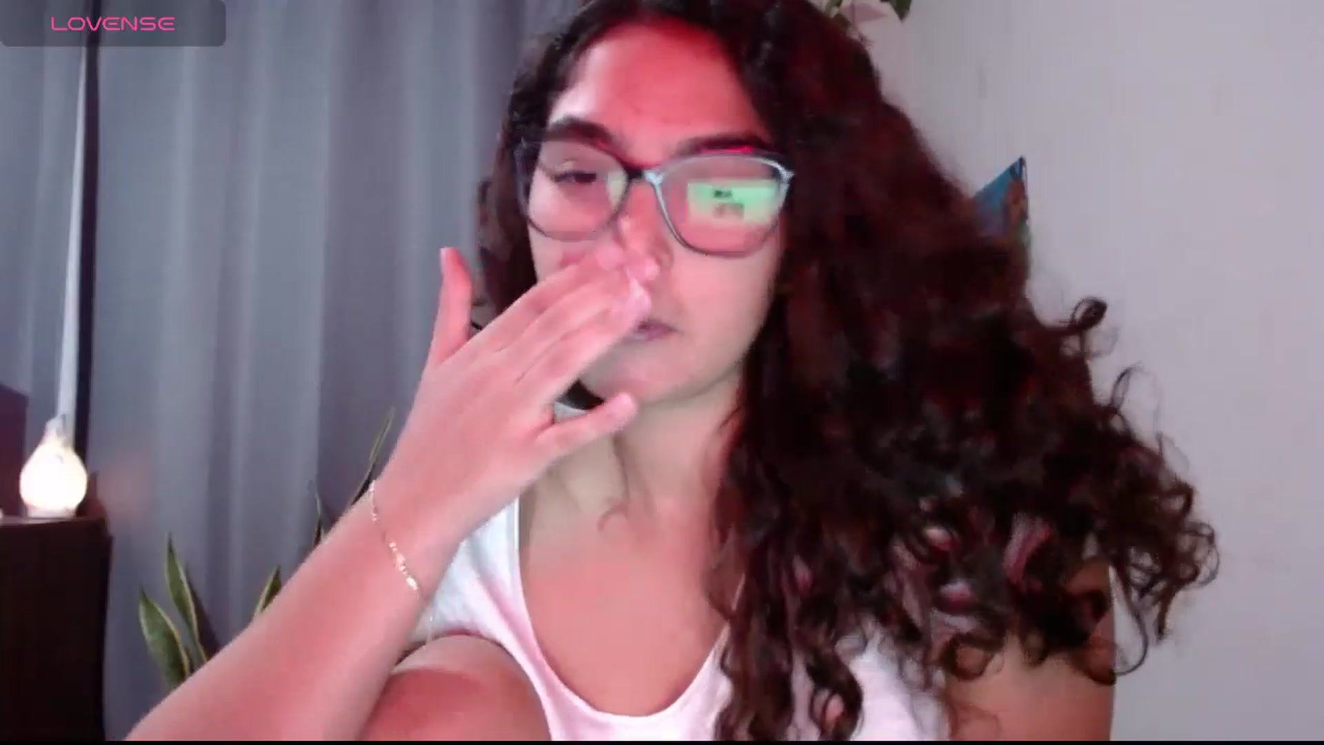 Gallery image thumbnail from Ariagaleo's myfreecams stream on, 05/20/2024, 02:28 image 3 of 20
