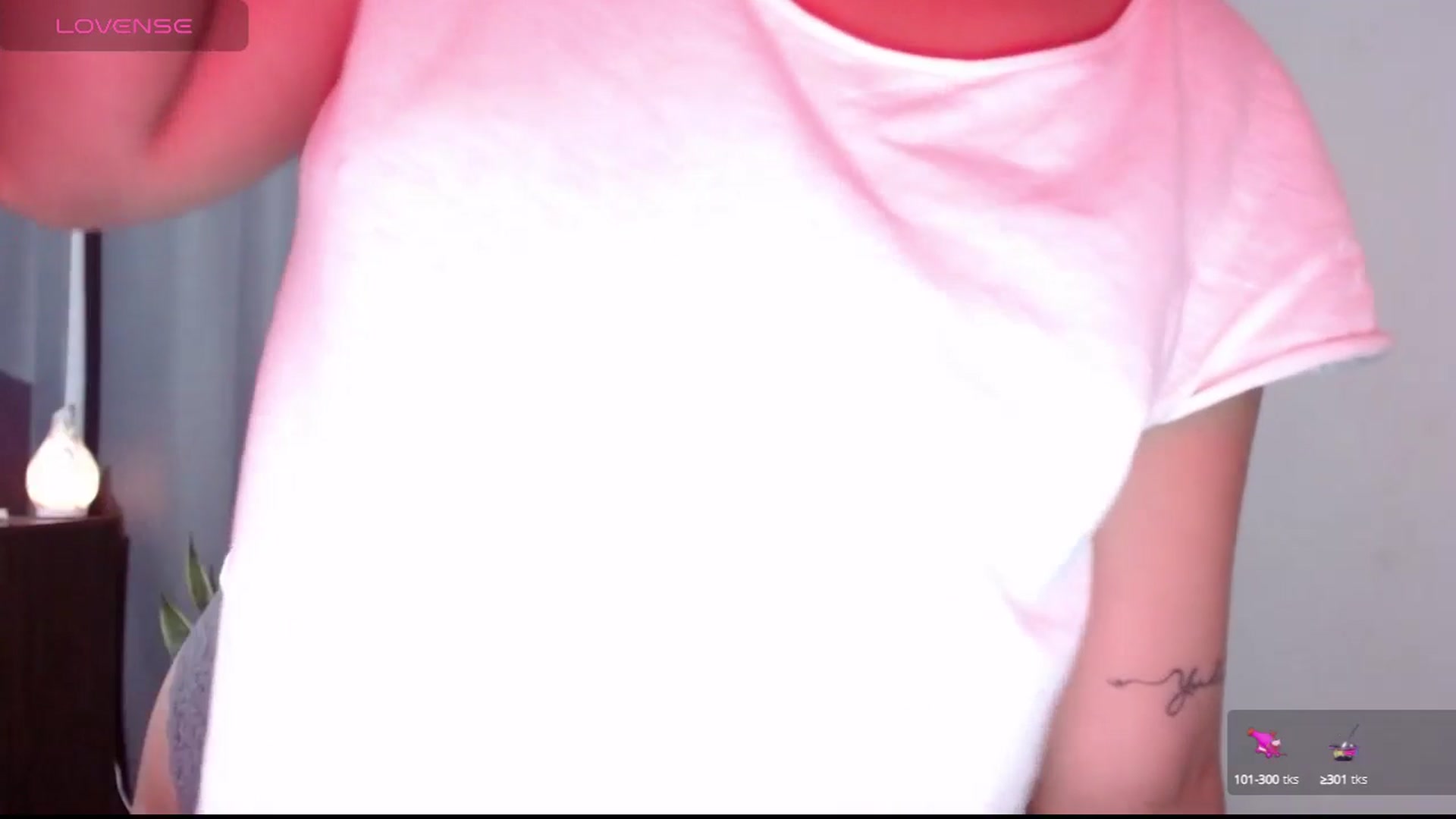 Gallery image thumbnail from Ariagaleo's myfreecams stream on, 05/20/2024, 03:03 image 16 of 20