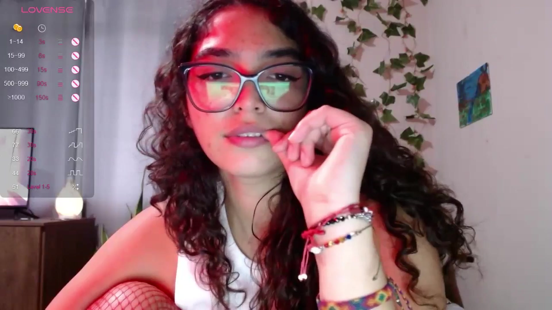 Gallery image thumbnail from Ariagaleo's myfreecams stream on, 05/22/2024, 20:18 image 15 of 20