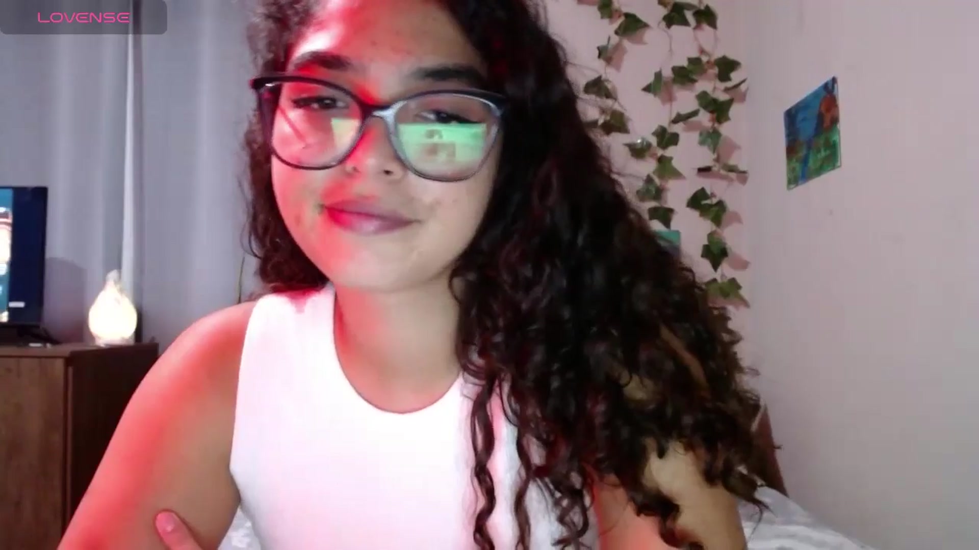 Gallery image thumbnail from Ariagaleo's myfreecams stream on, 05/22/2024, 21:44 image 14 of 20