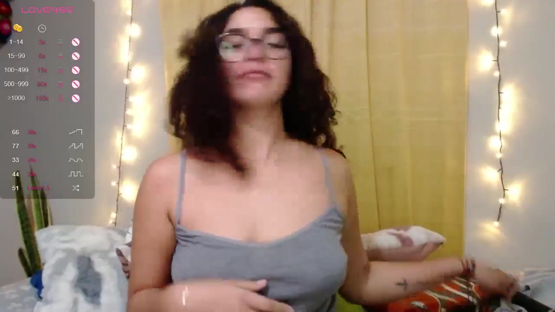 Gallery image thumbnail from Ariagaleo's myfreecams stream on, 05/23/2024, 22:04 image 17 of 20