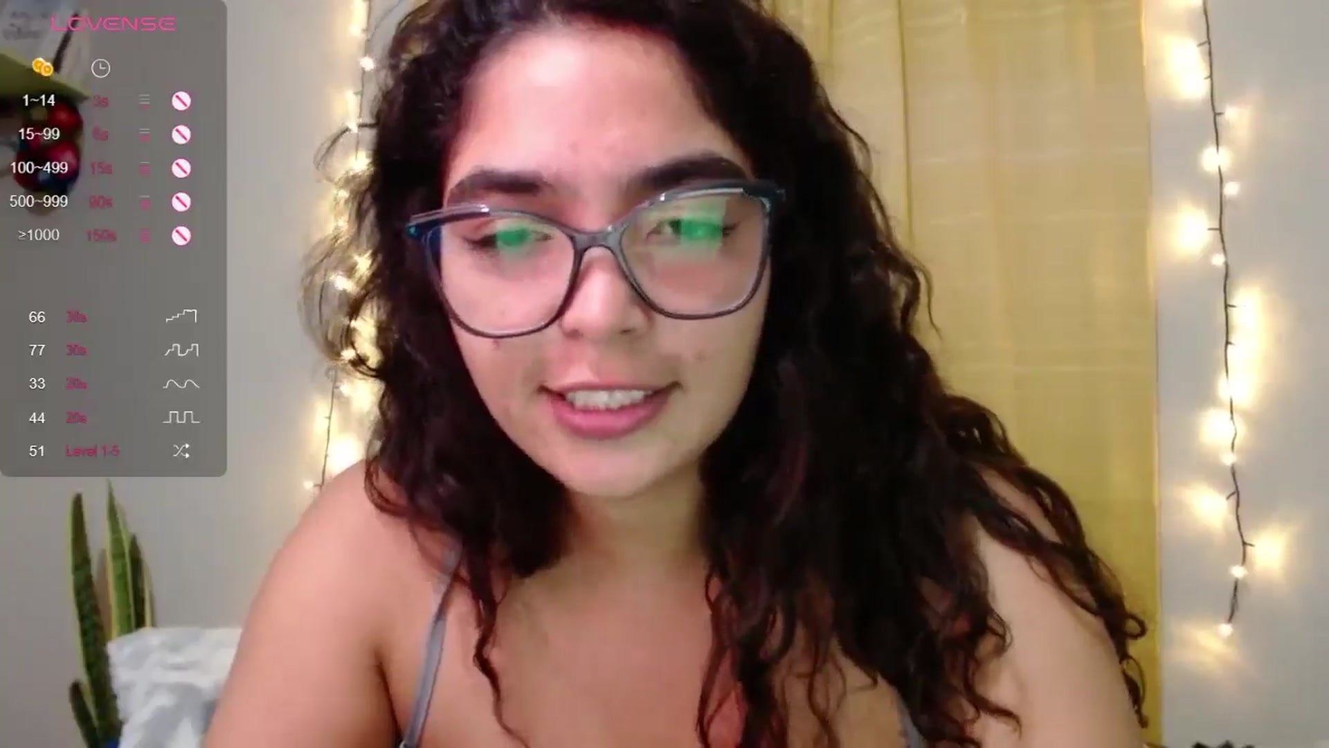 Gallery image thumbnail from Ariagaleo's myfreecams stream on, 05/23/2024, 22:04 image 15 of 20
