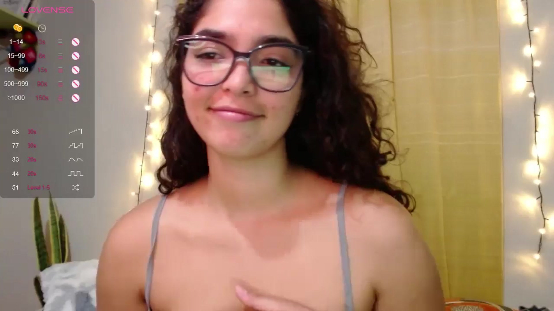 Gallery image thumbnail from Ariagaleo's myfreecams stream on, 05/24/2024, 24:52 image 16 of 20