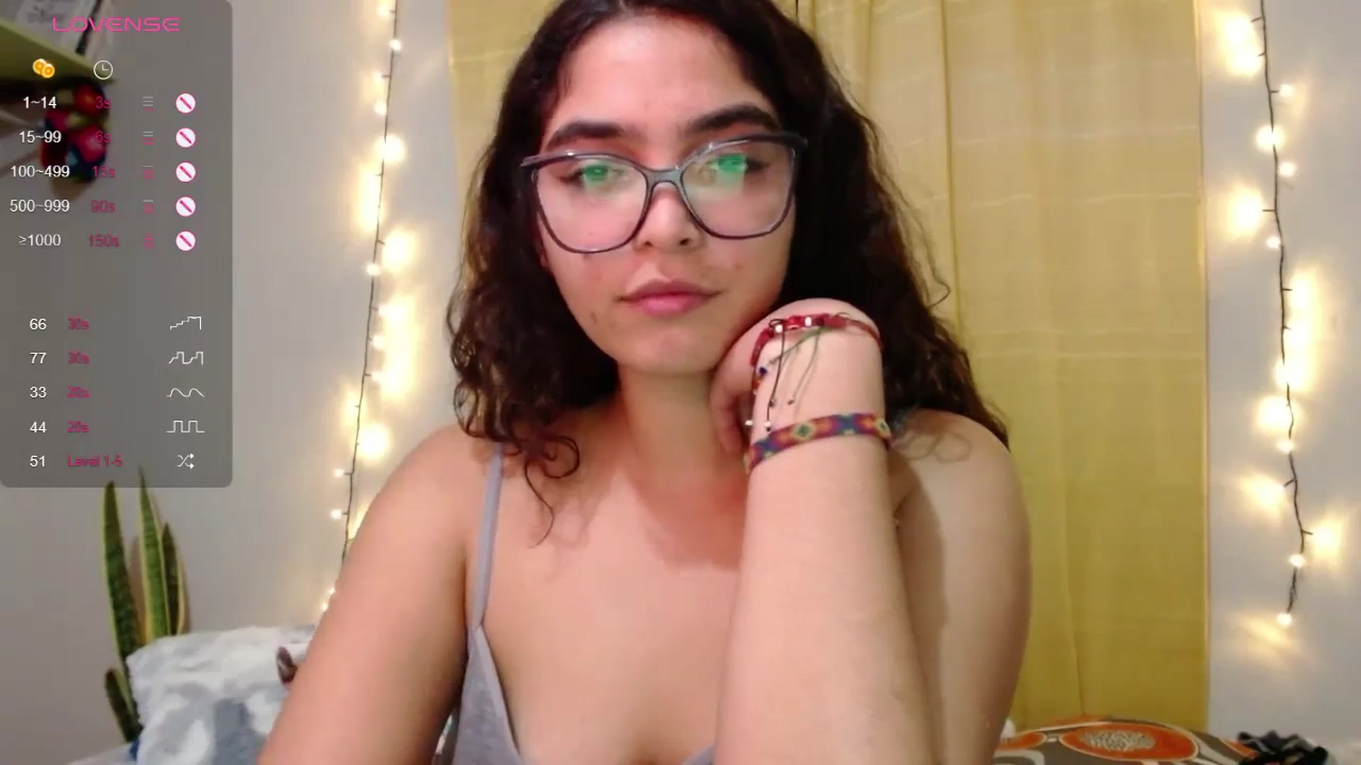 Gallery image thumbnail from Ariagaleo's myfreecams stream on, 05/24/2024, 24:52 image 12 of 20