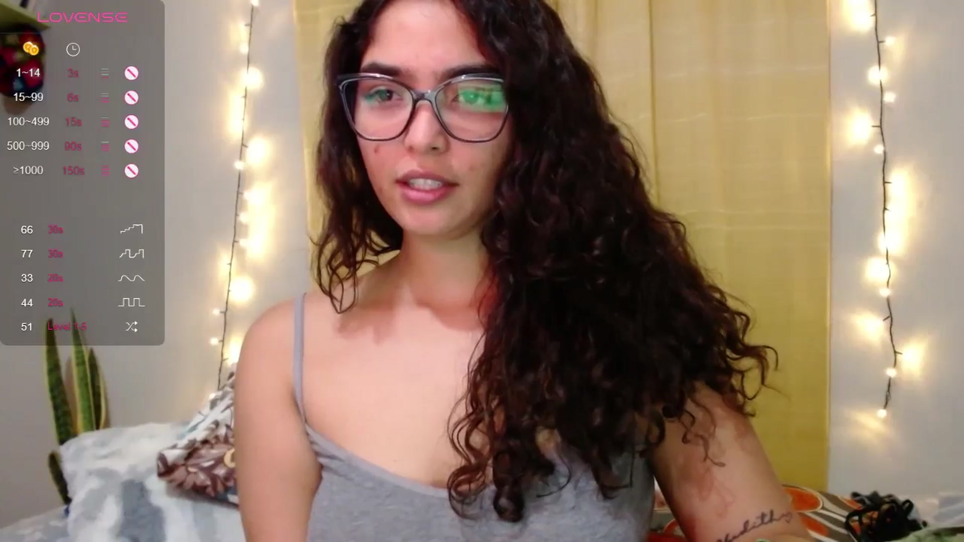 Gallery image thumbnail from Ariagaleo's myfreecams stream on, 05/24/2024, 24:52 image 4 of 20