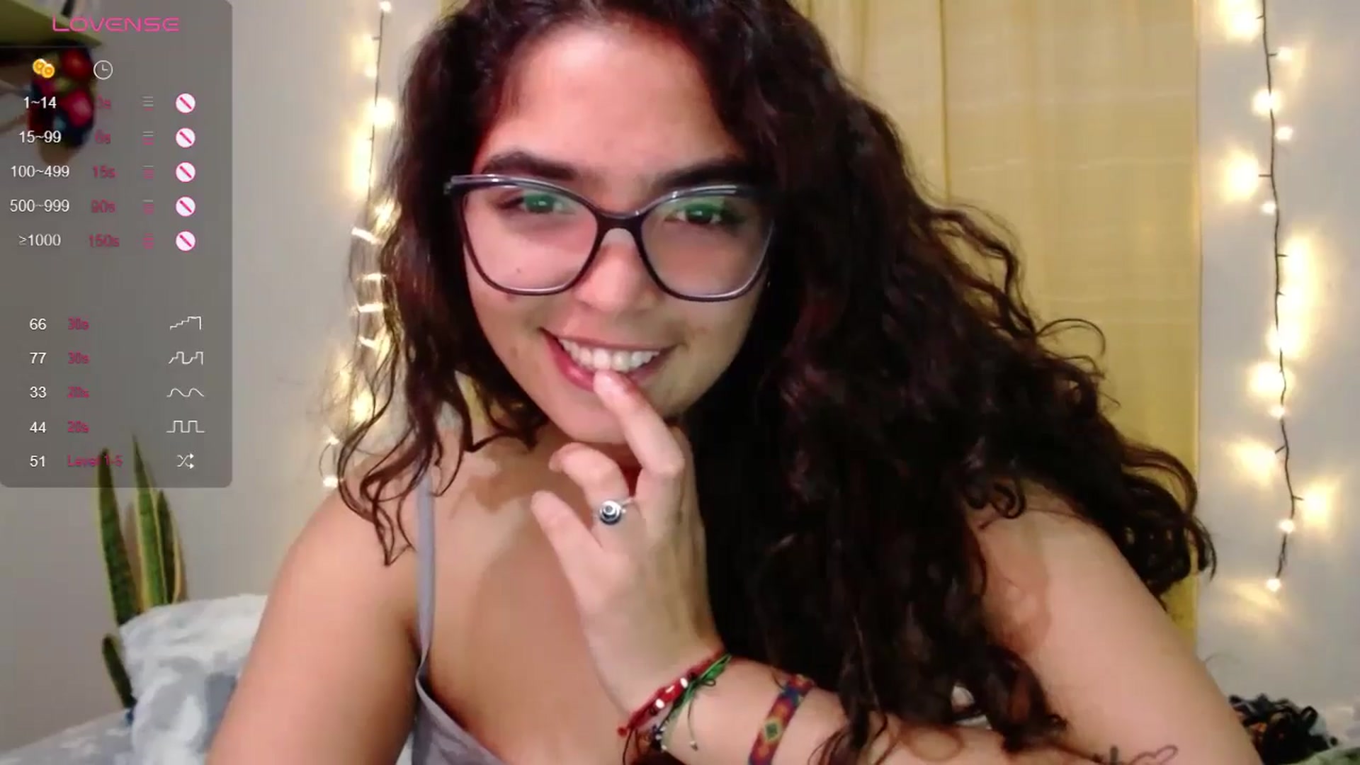 Gallery image thumbnail from Ariagaleo's myfreecams stream on, 05/24/2024, 24:52 image 5 of 20