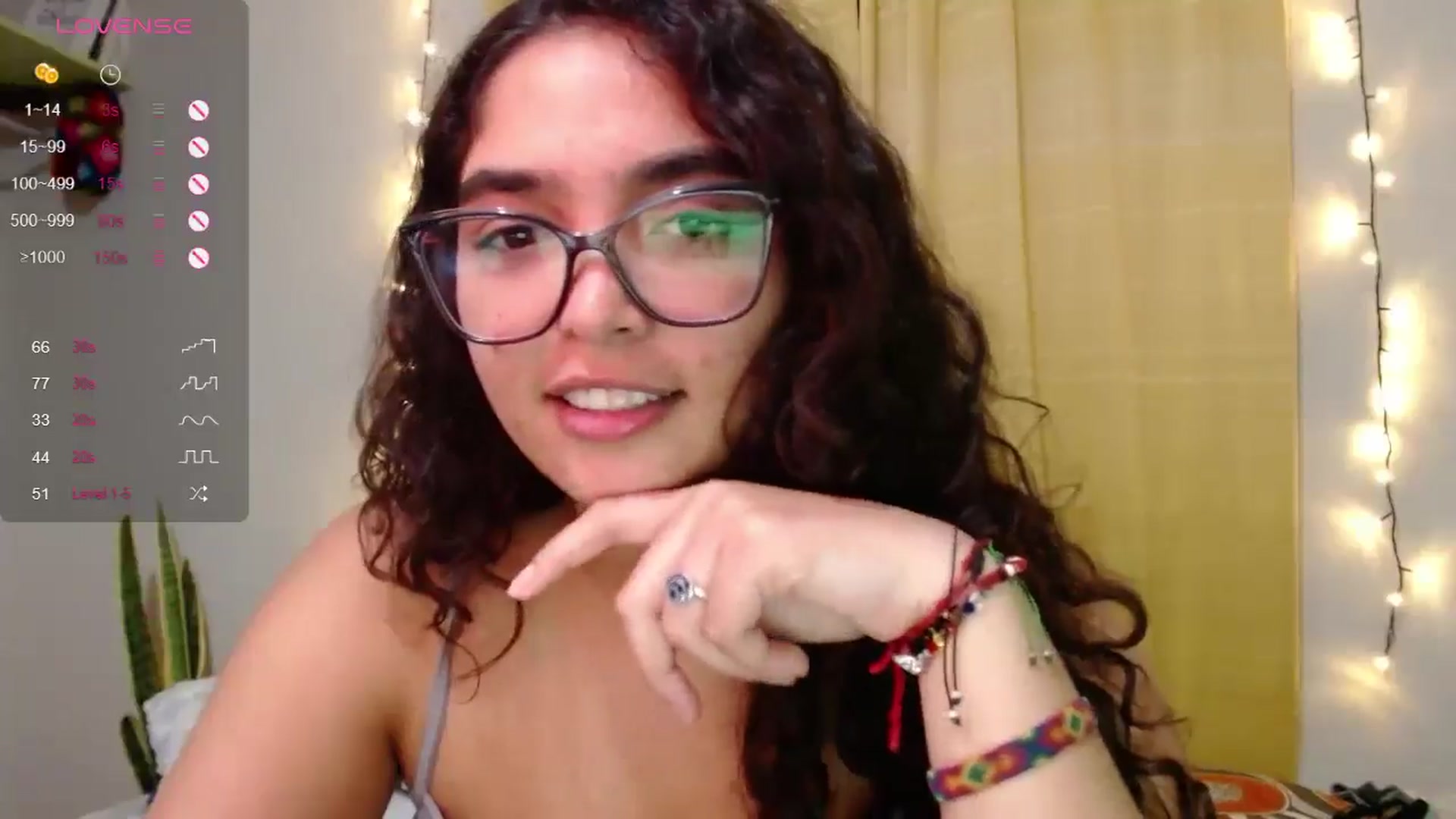 Gallery image thumbnail from Ariagaleo's myfreecams stream on, 05/24/2024, 24:52 image 13 of 20